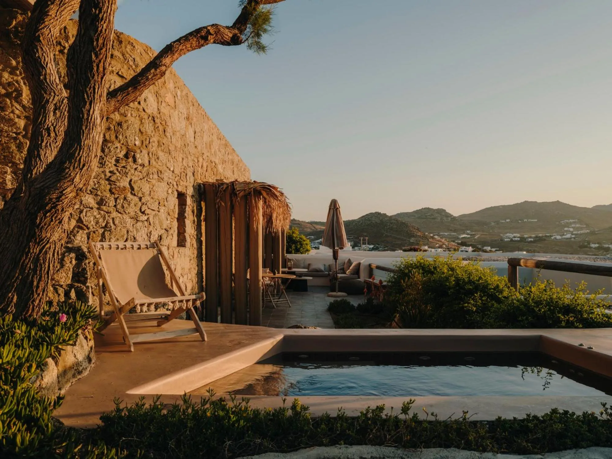 Pool view in The Wild by Interni