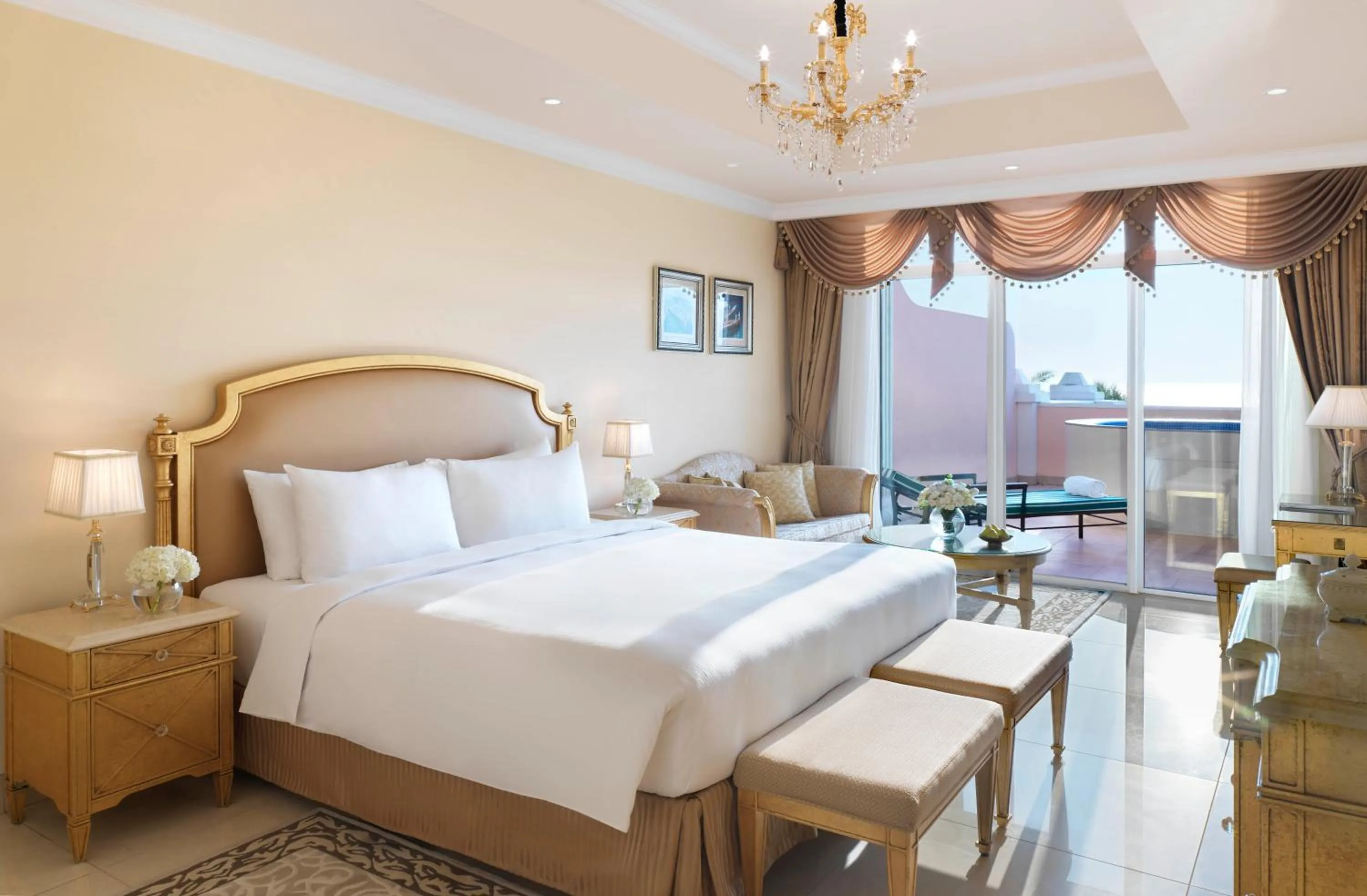 Bedroom, Bed in Kempinski Hotel & Residences Palm Jumeirah