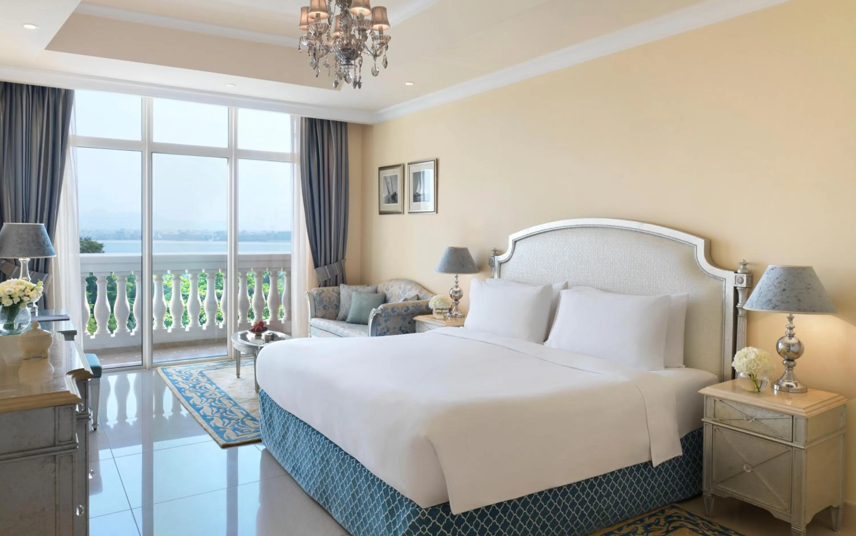 Bedroom, Bed in Kempinski Hotel & Residences Palm Jumeirah