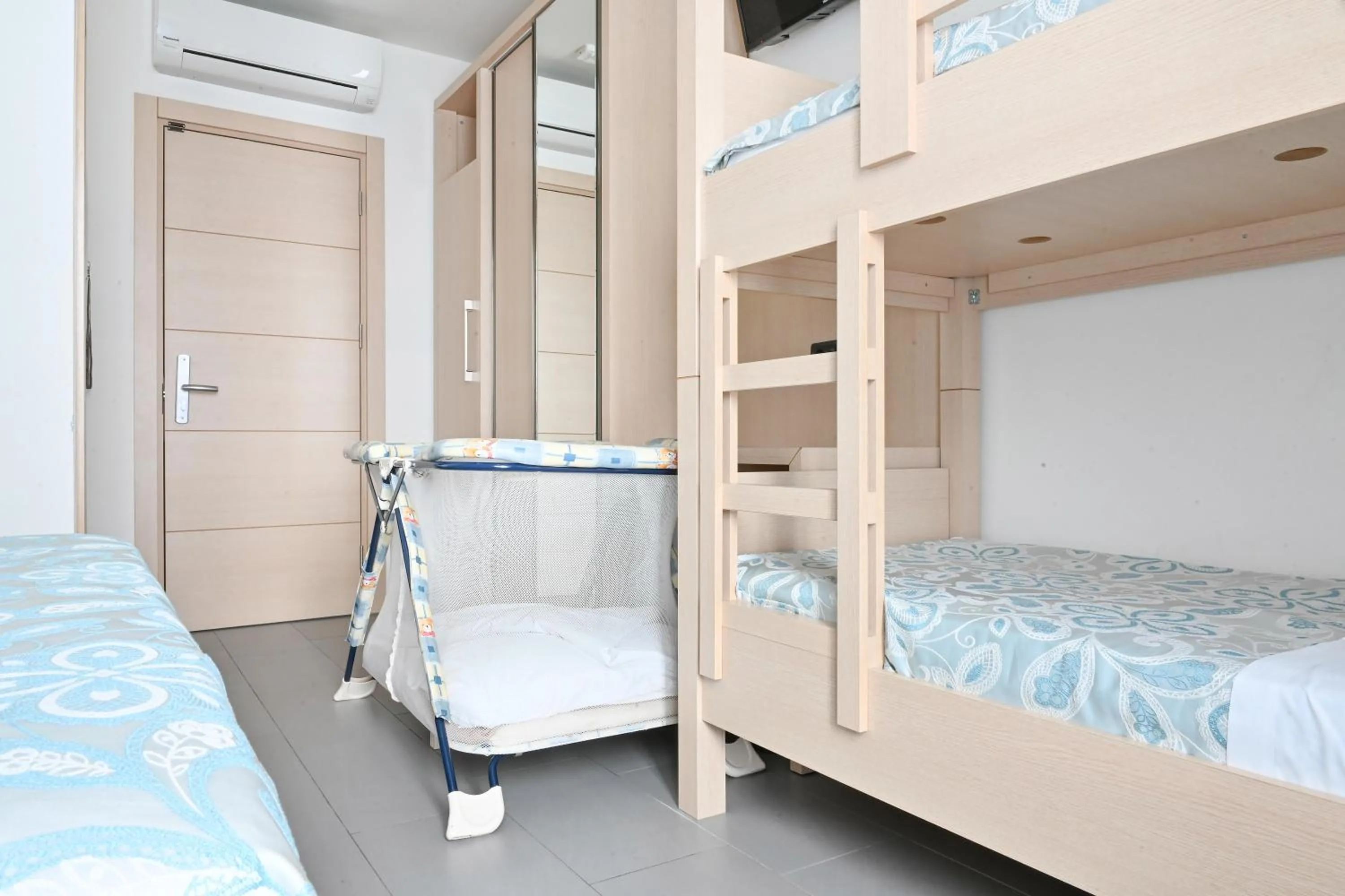 Bed in Hotel Marco's