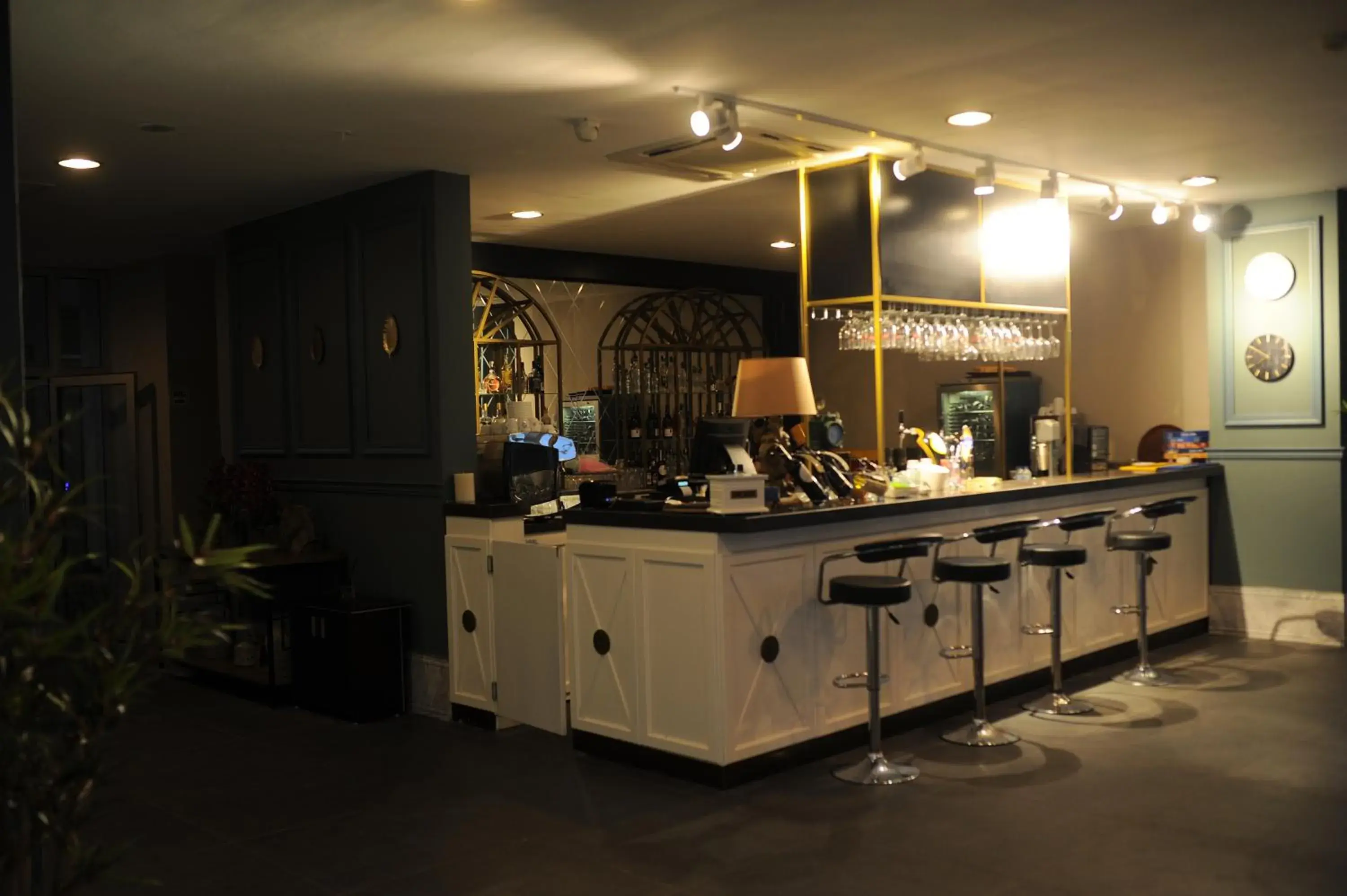 Lounge or bar in Ataol Can Termal & Spa Lounge or bar in Ataol Can Termal & Spa