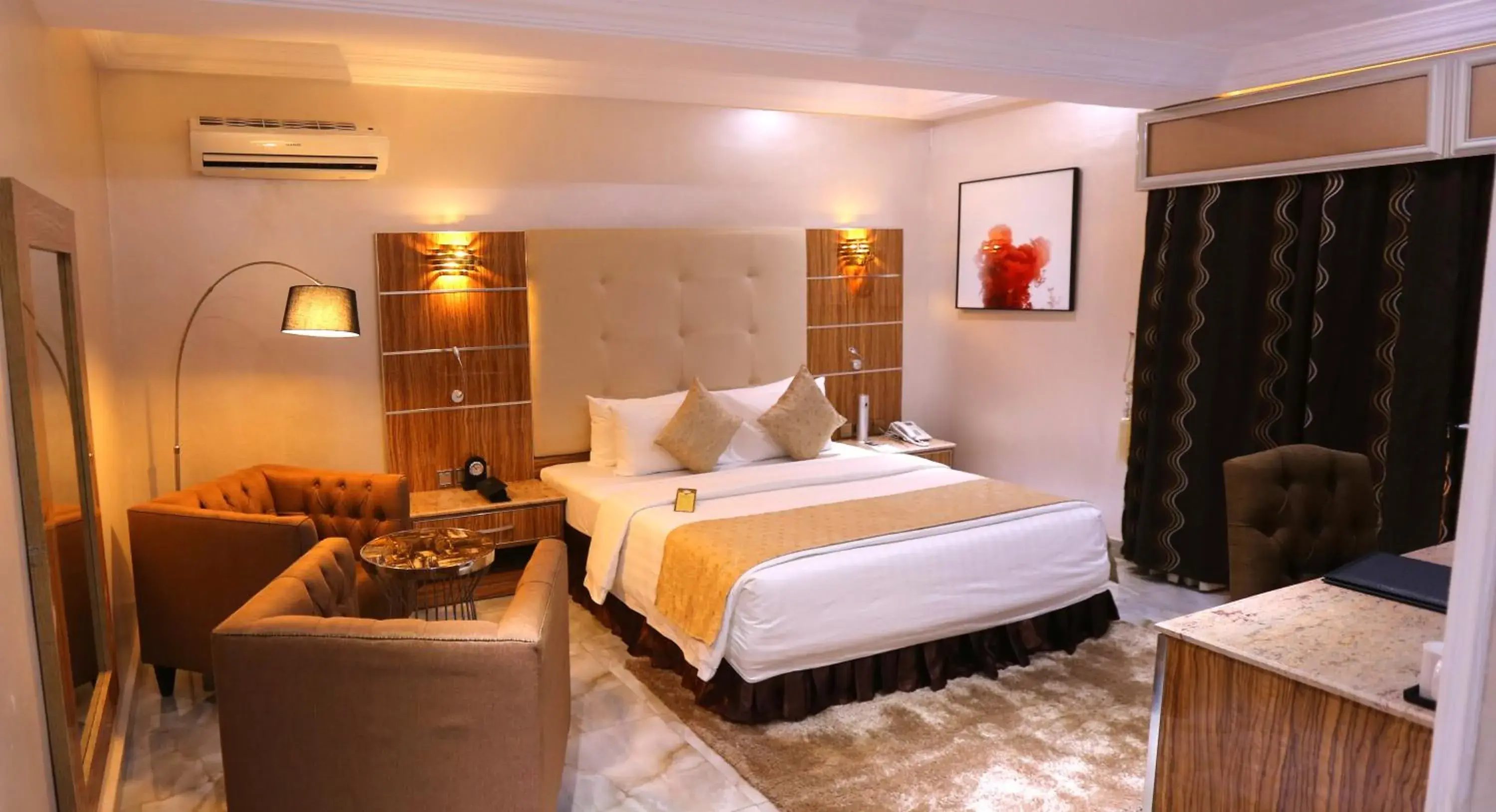 Photo of the whole room, Bed in The Wells Carlton Photo of the whole room, Bed in The Wells Carlton