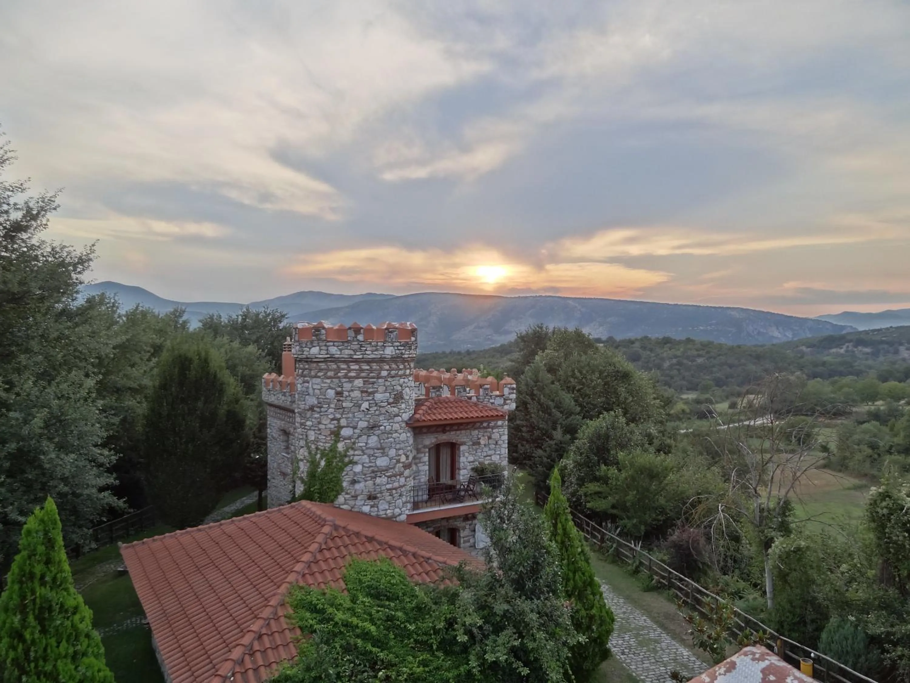 Area and facilities in Hotel Nemesis