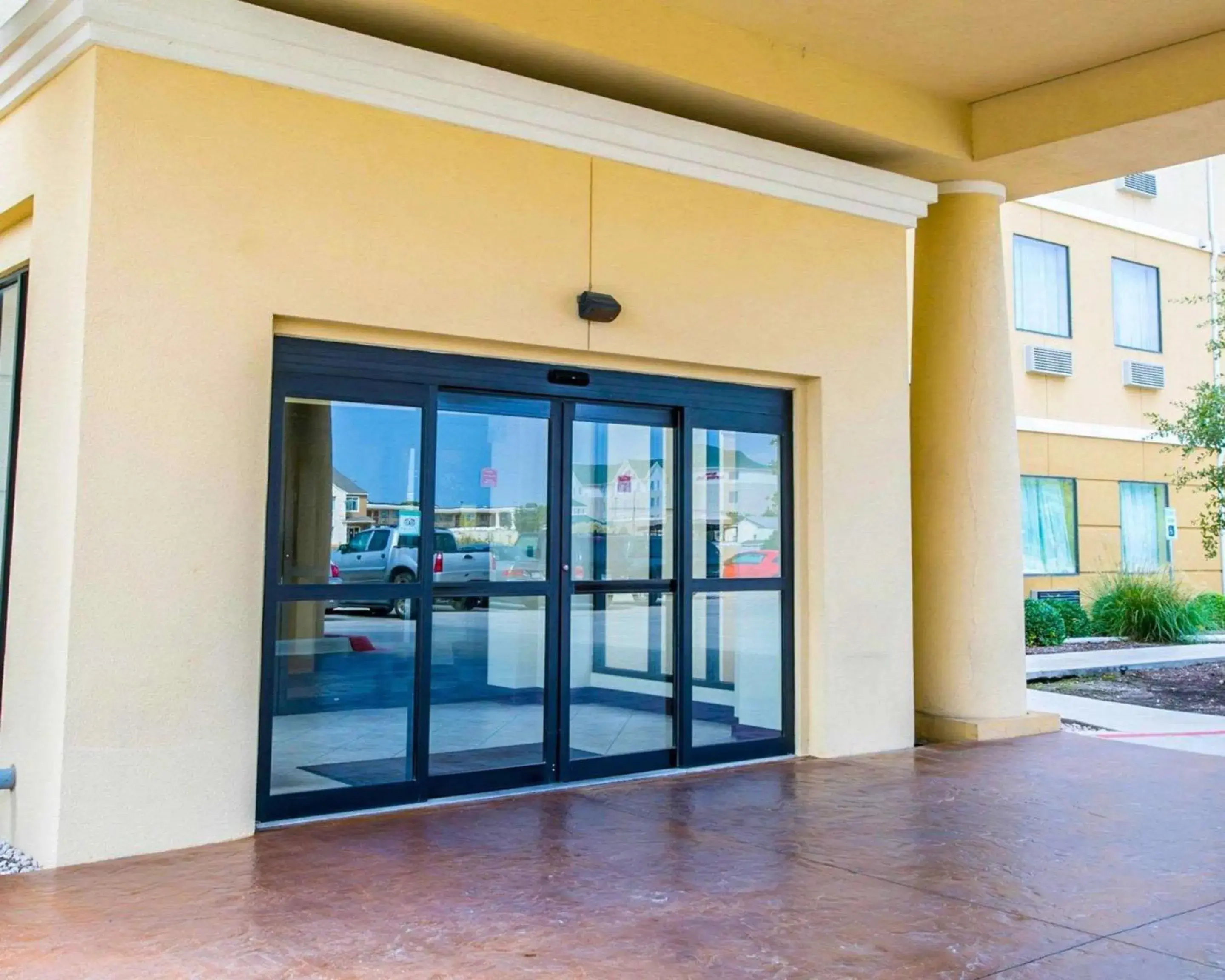 Property building in Sleep Inn & Suites New Braunfels Property building in Sleep Inn & Suites New Braunfels