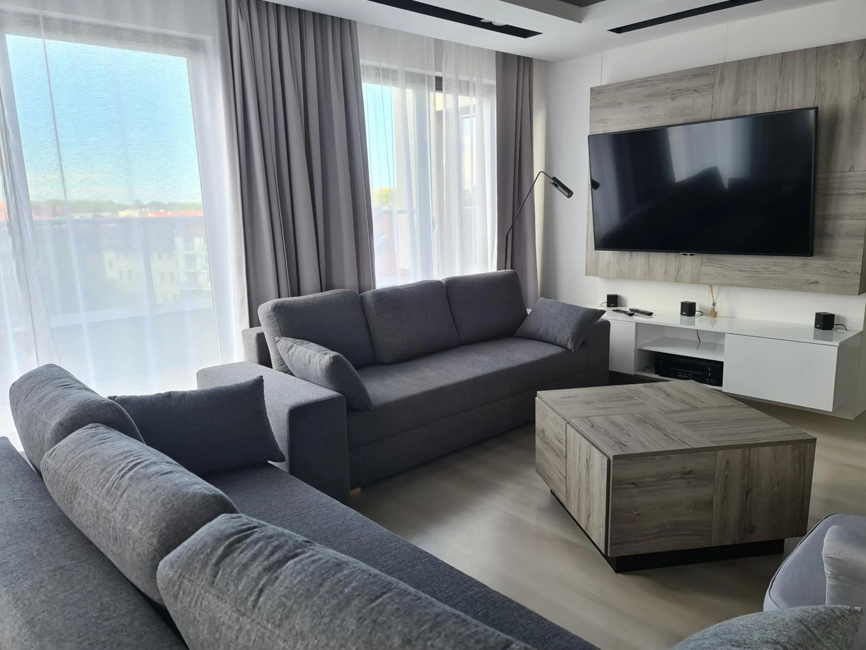 TV and multimedia in Apartamenty Rondo