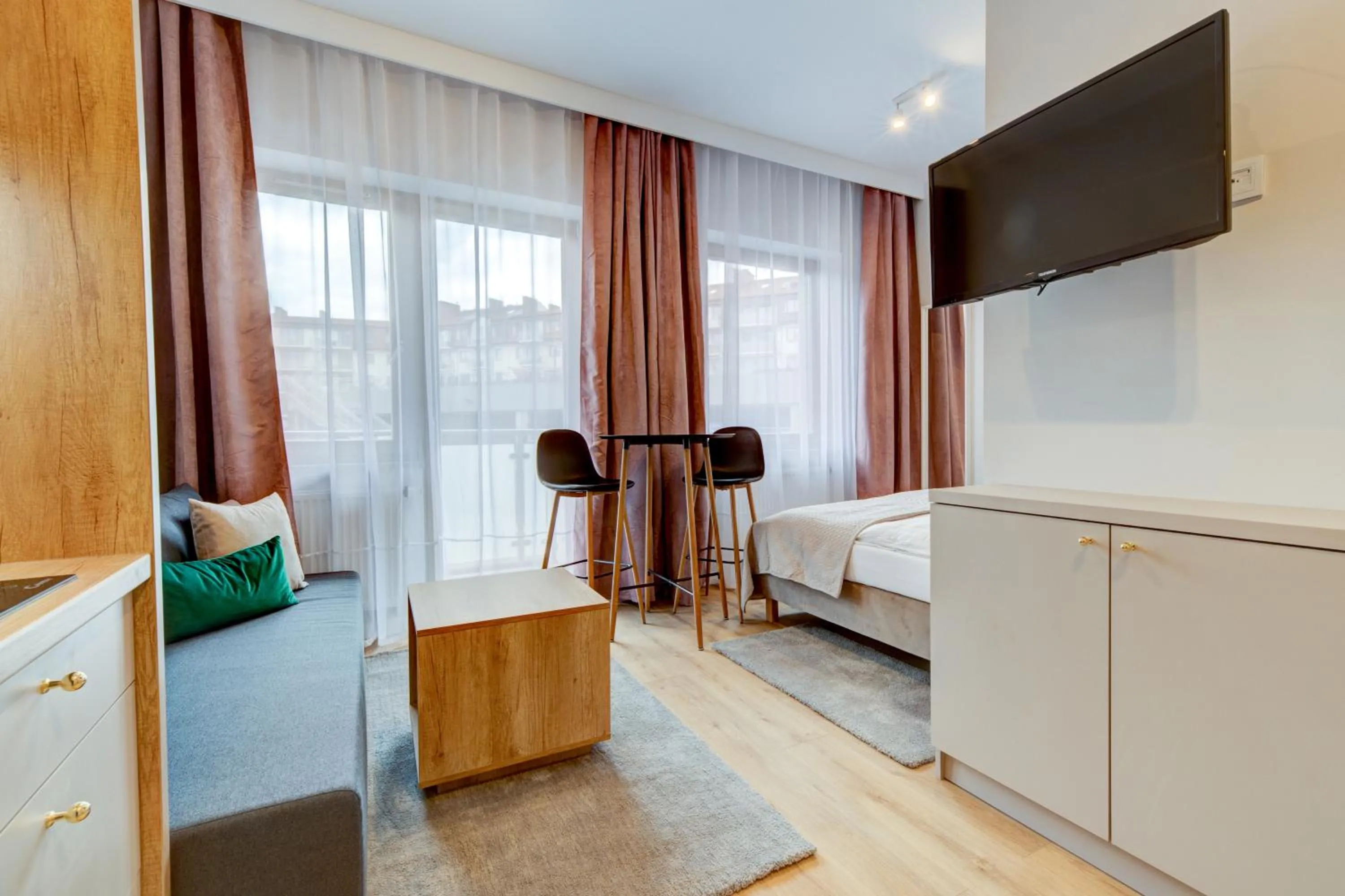 TV and multimedia, Bed in Apartamenty Rondo