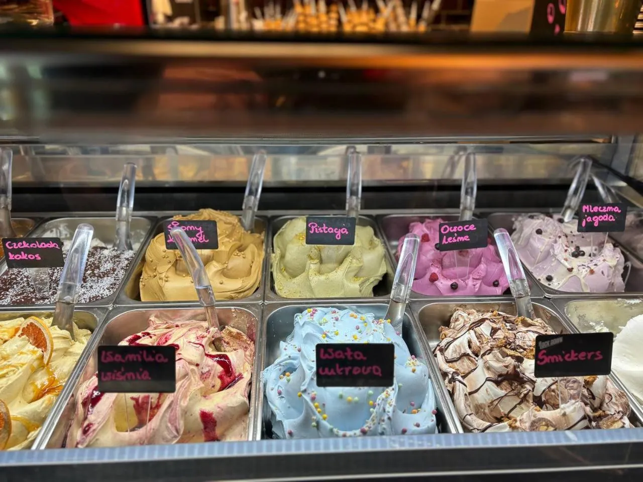 Restaurant/places to eat in Apartamenty Rondo