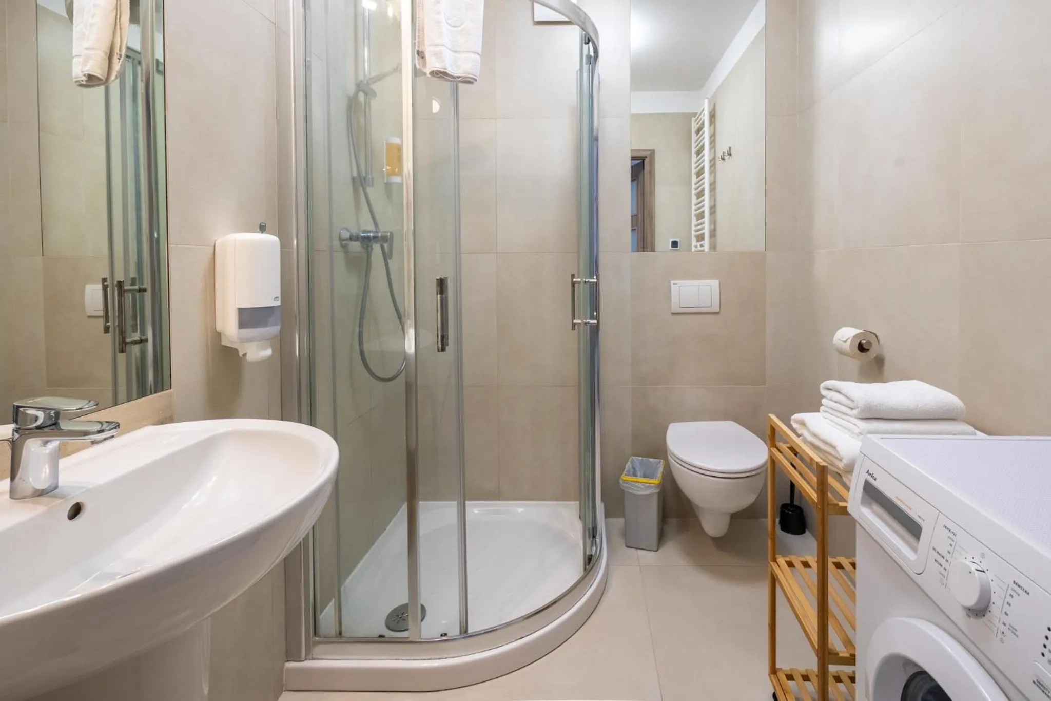 Shower in Apartamenty Rondo
