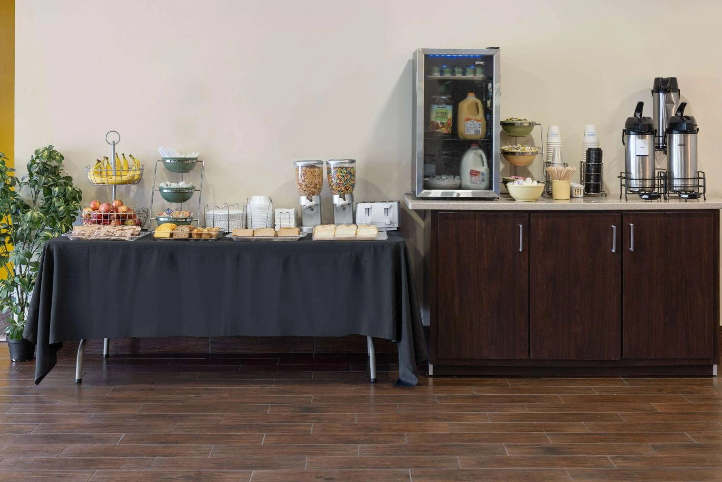 Breakfast in Days Inn by Wyndham Pottstown