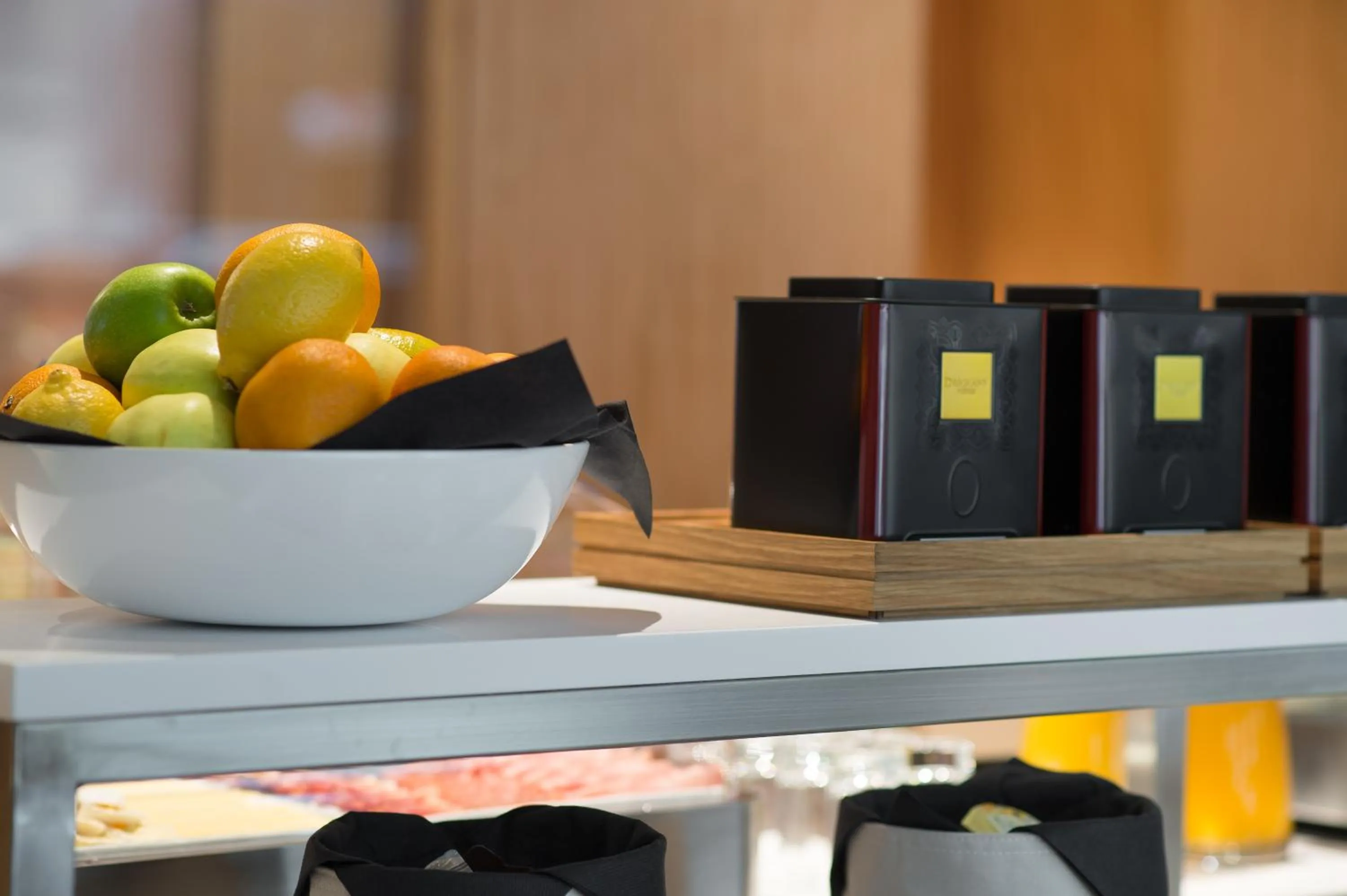 Food in 9Hotel Paquis