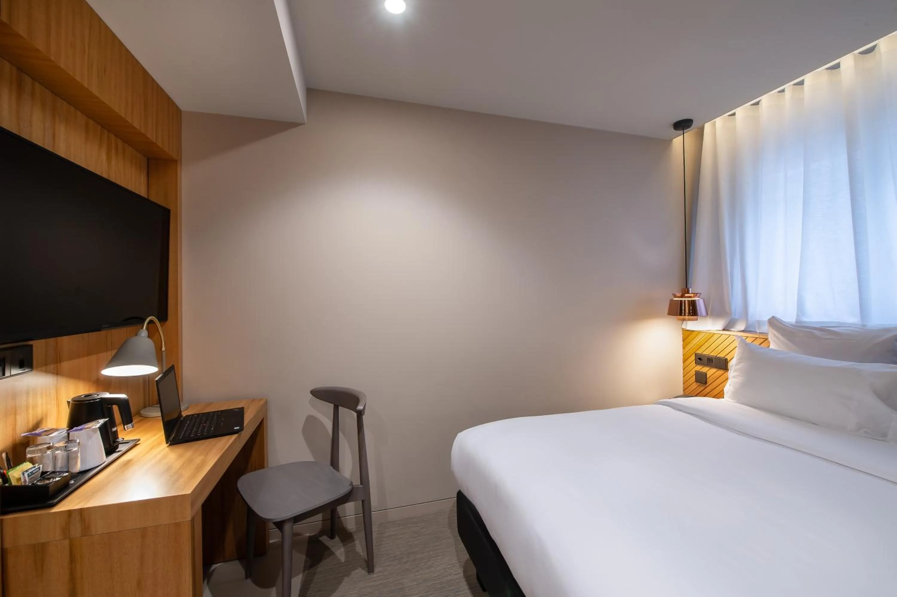 Bed in 9Hotel Paquis