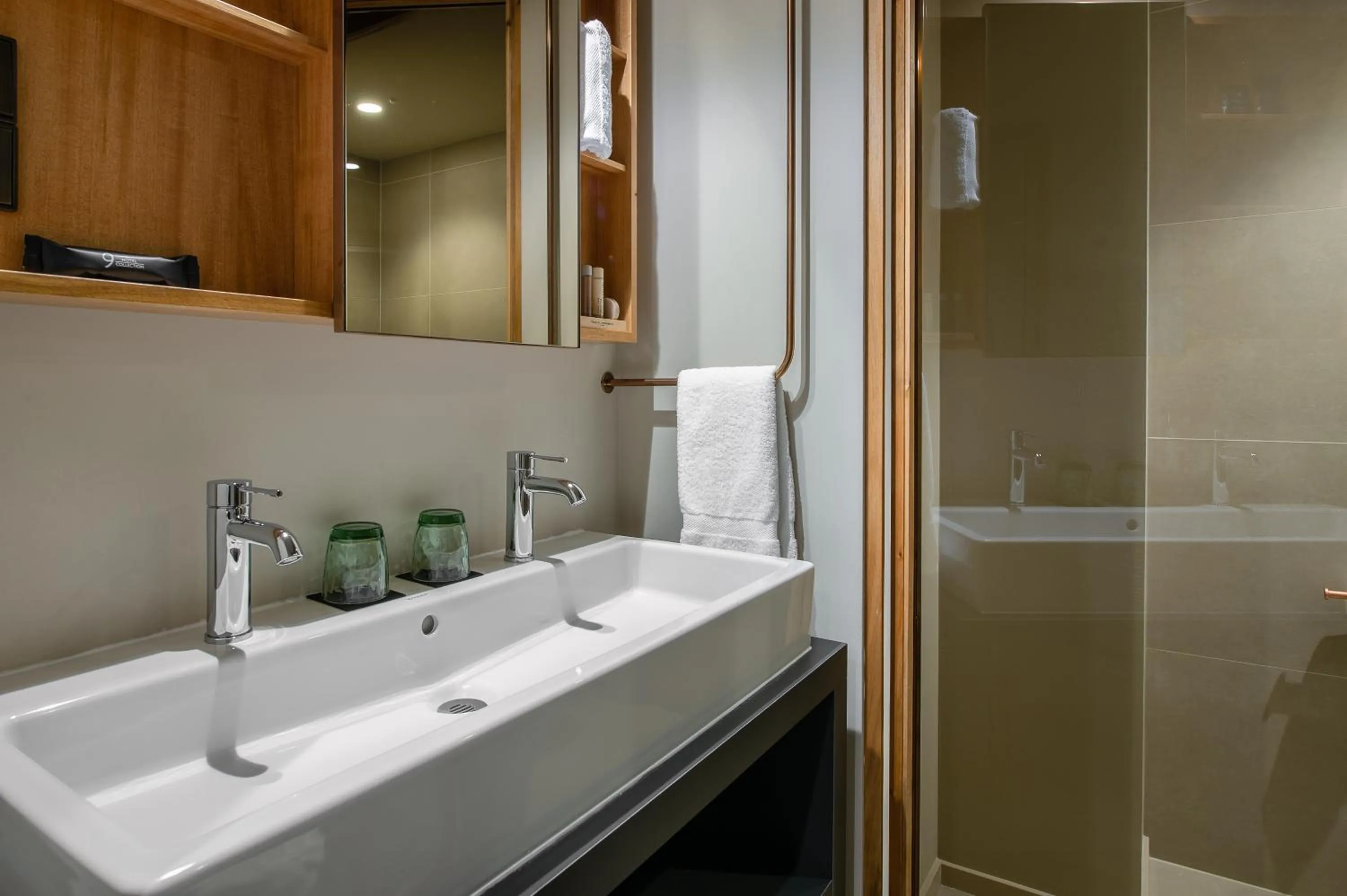 Bathroom in 9Hotel Paquis