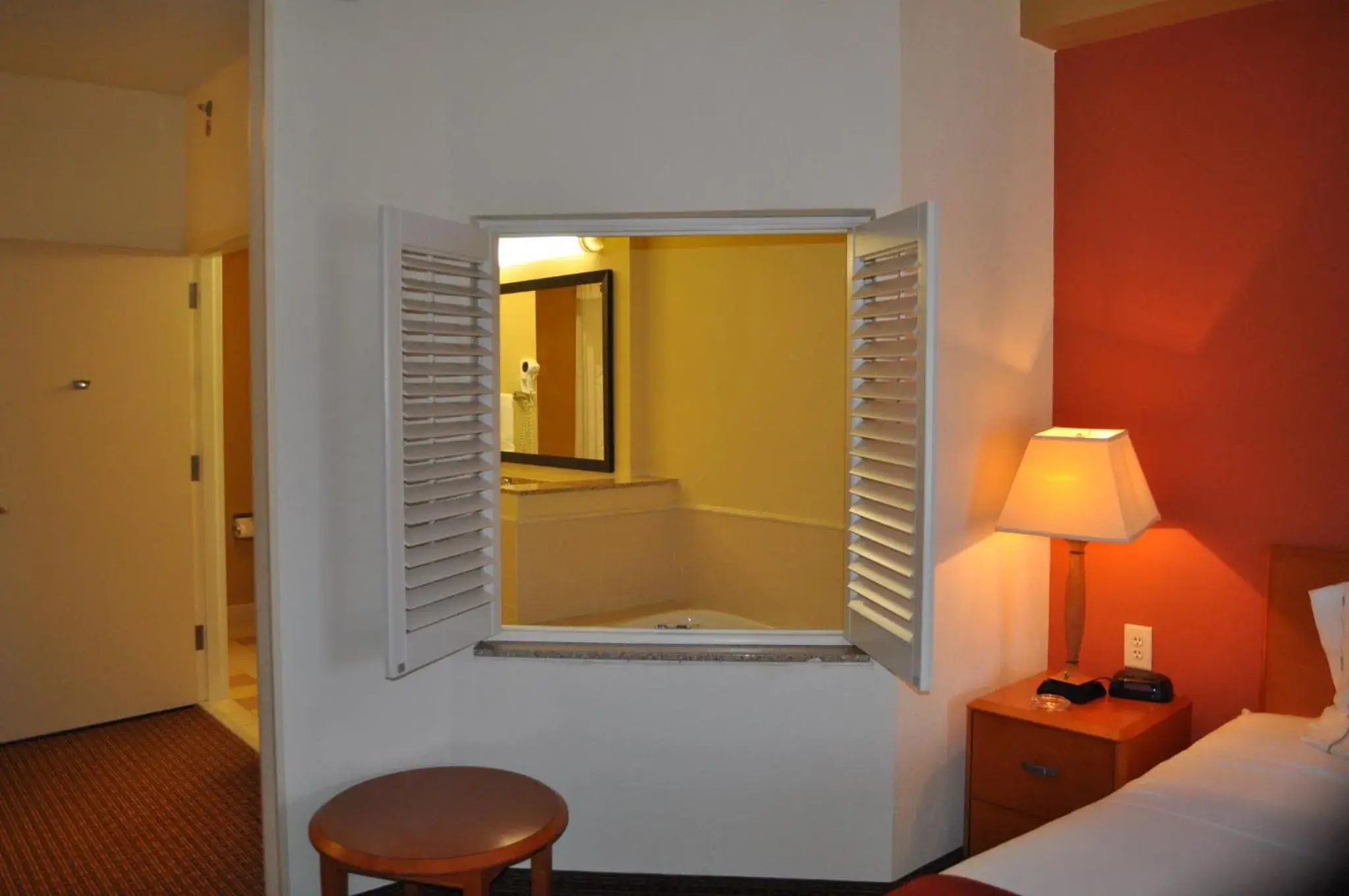 Photo of the whole room, Bed in Holiday Inn Express Williamston by IHG Photo of the whole room, Bed in Holiday Inn Express Williamston by IHG