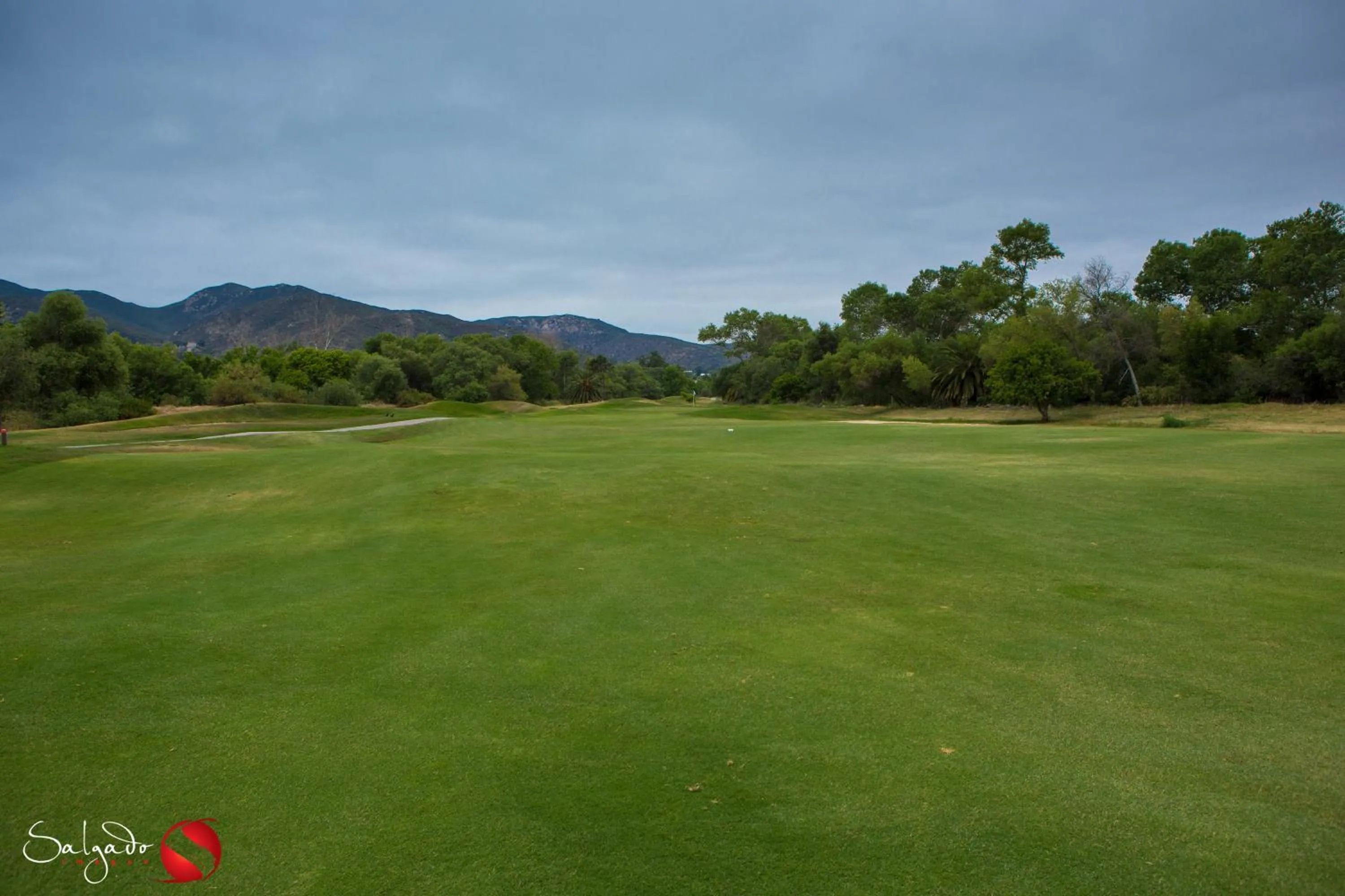 Day in Carlton Oaks Lodge, an Ascend Collection Hotel