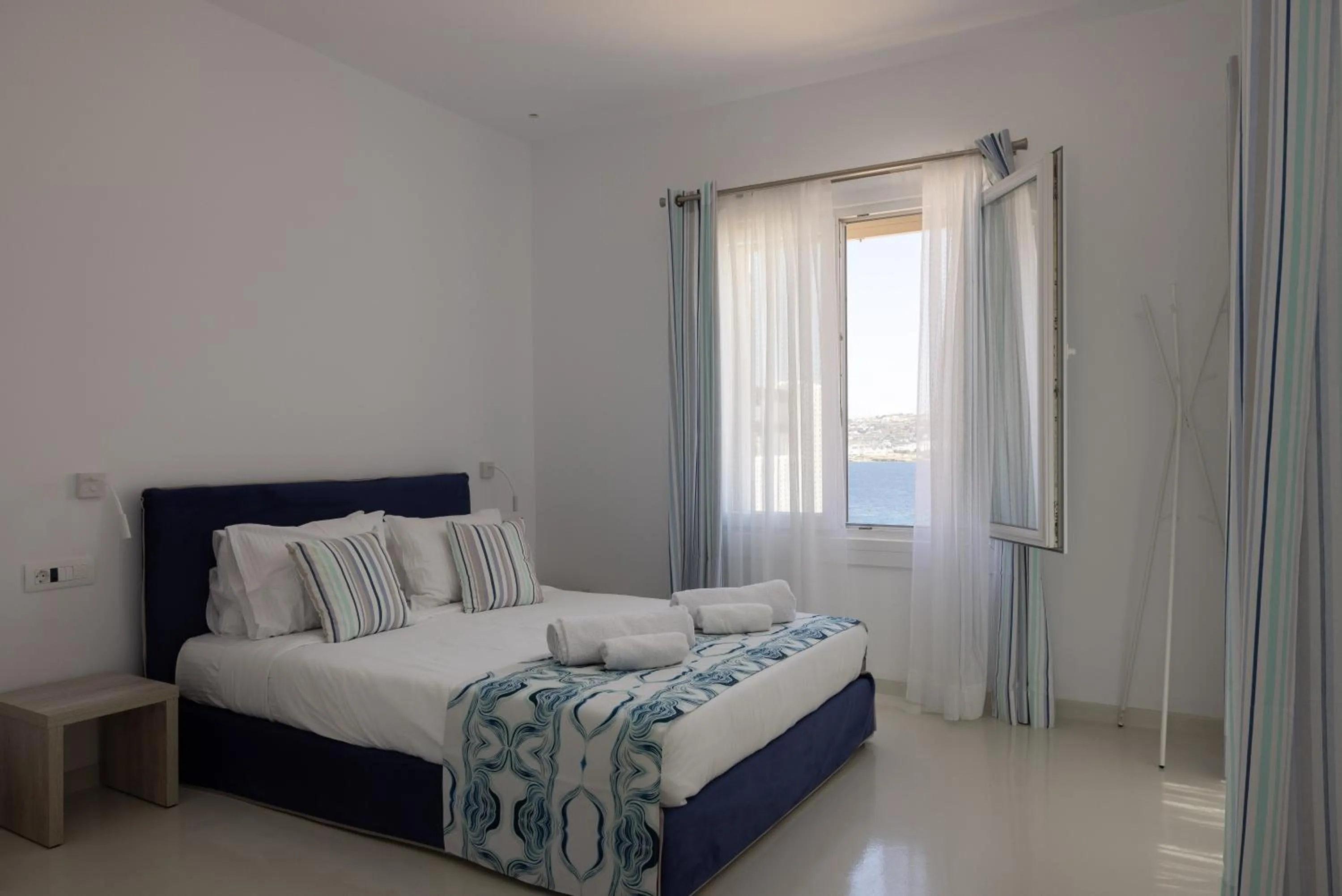 Bedroom, Bed in Amaris Mykonian Residence