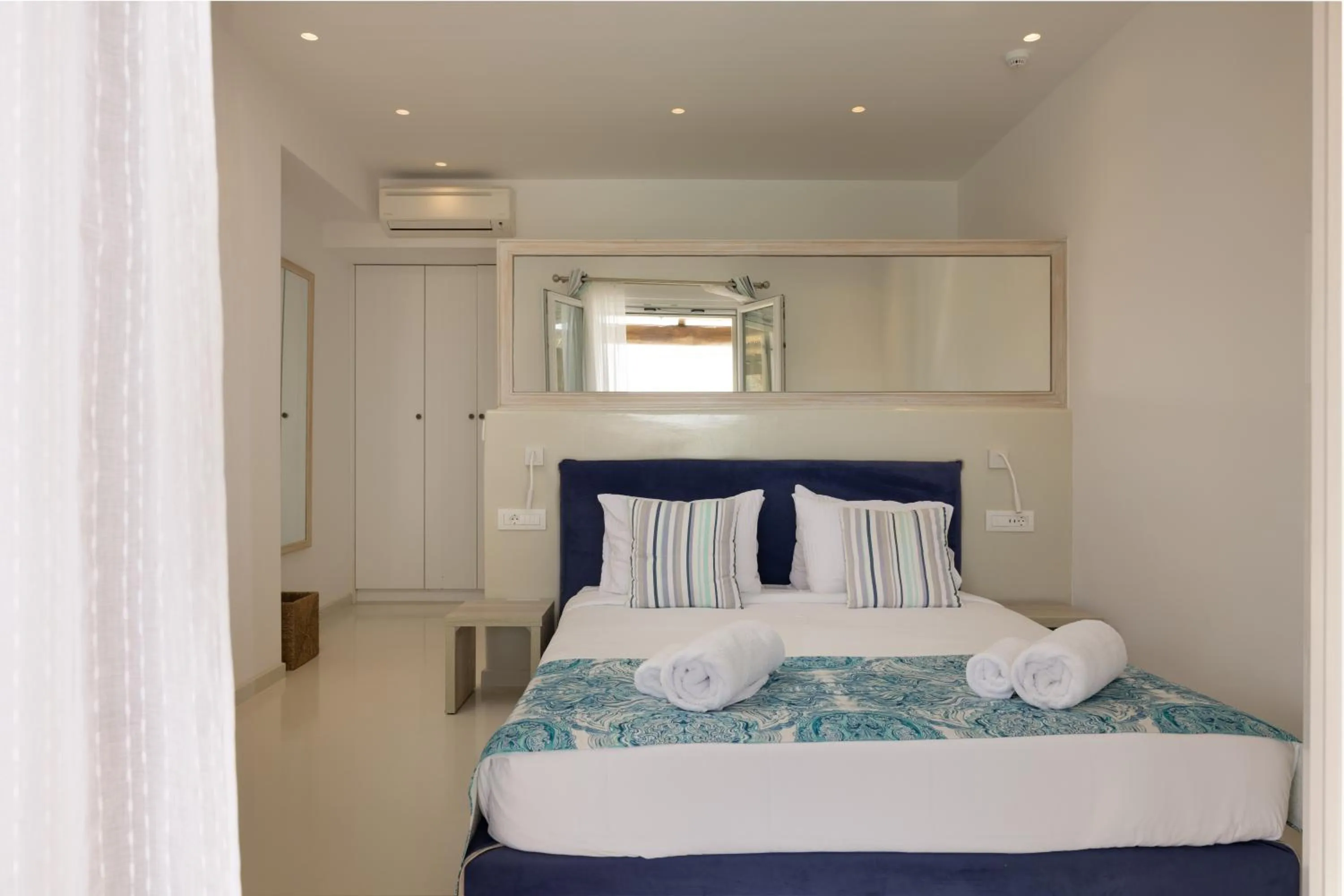 Bedroom, Bed in Amaris Mykonian Residence