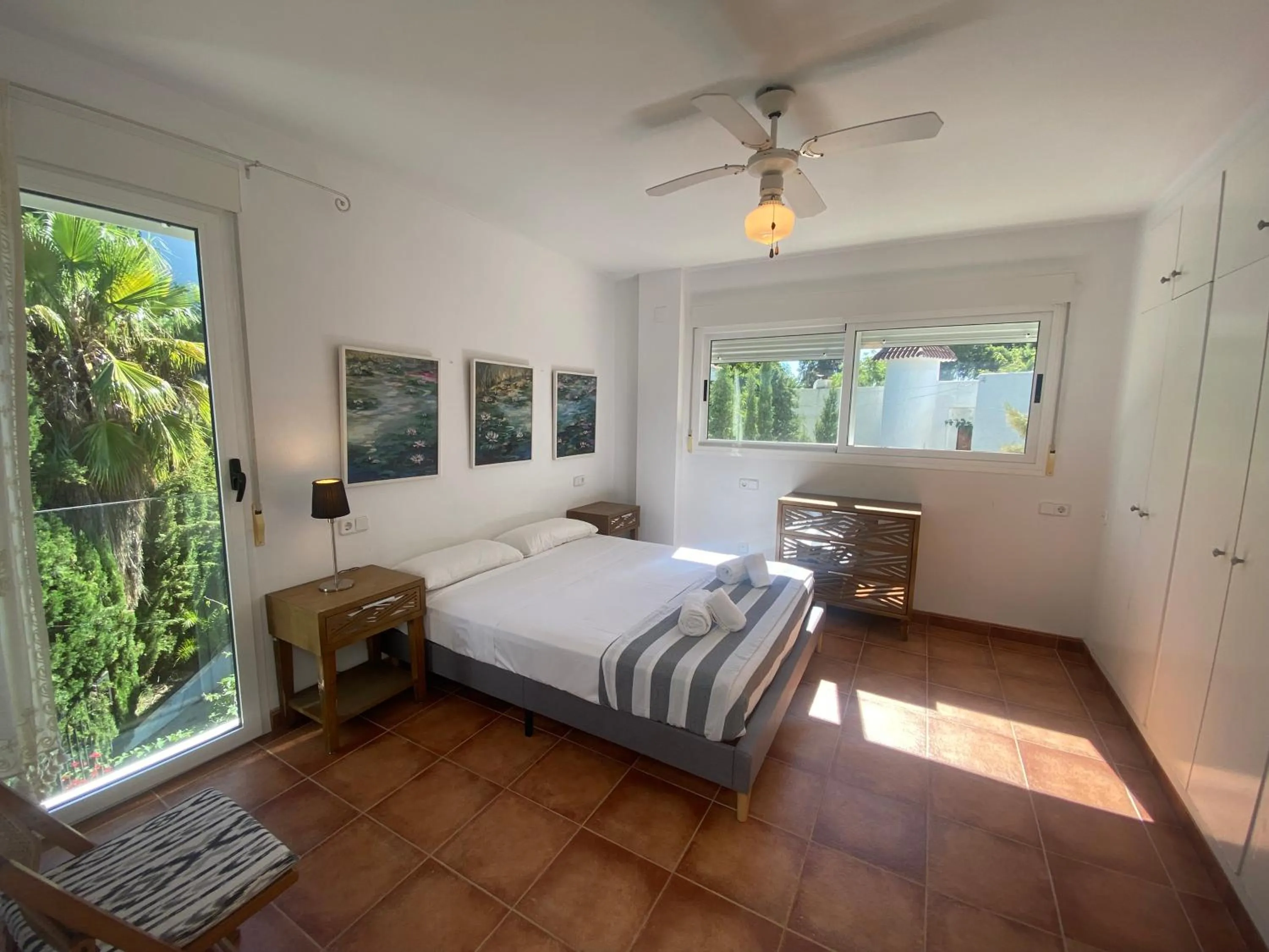 Bed in Travel Habitat Benicassim