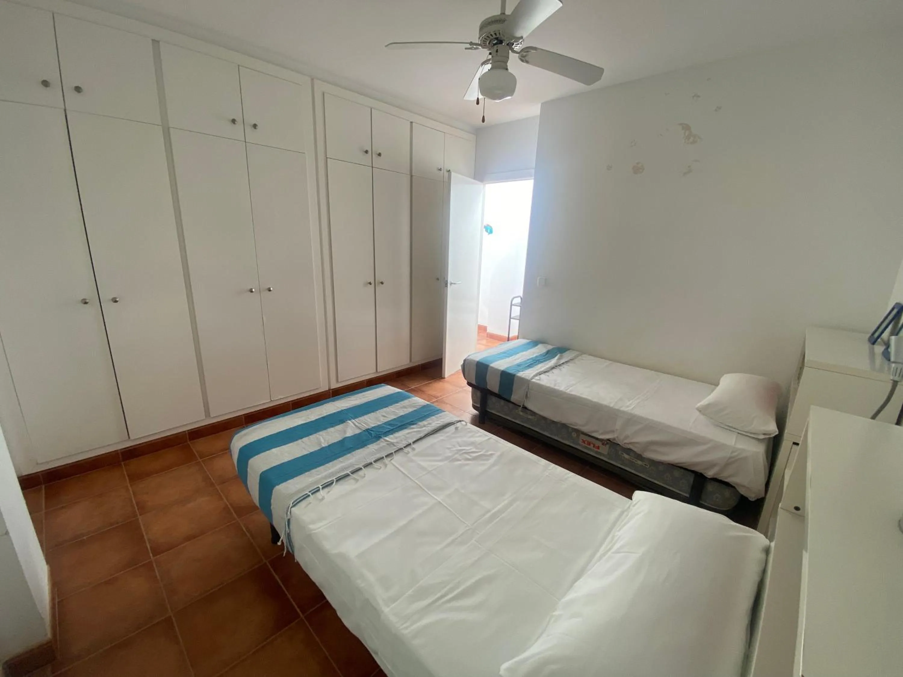 Bed in Travel Habitat Benicassim