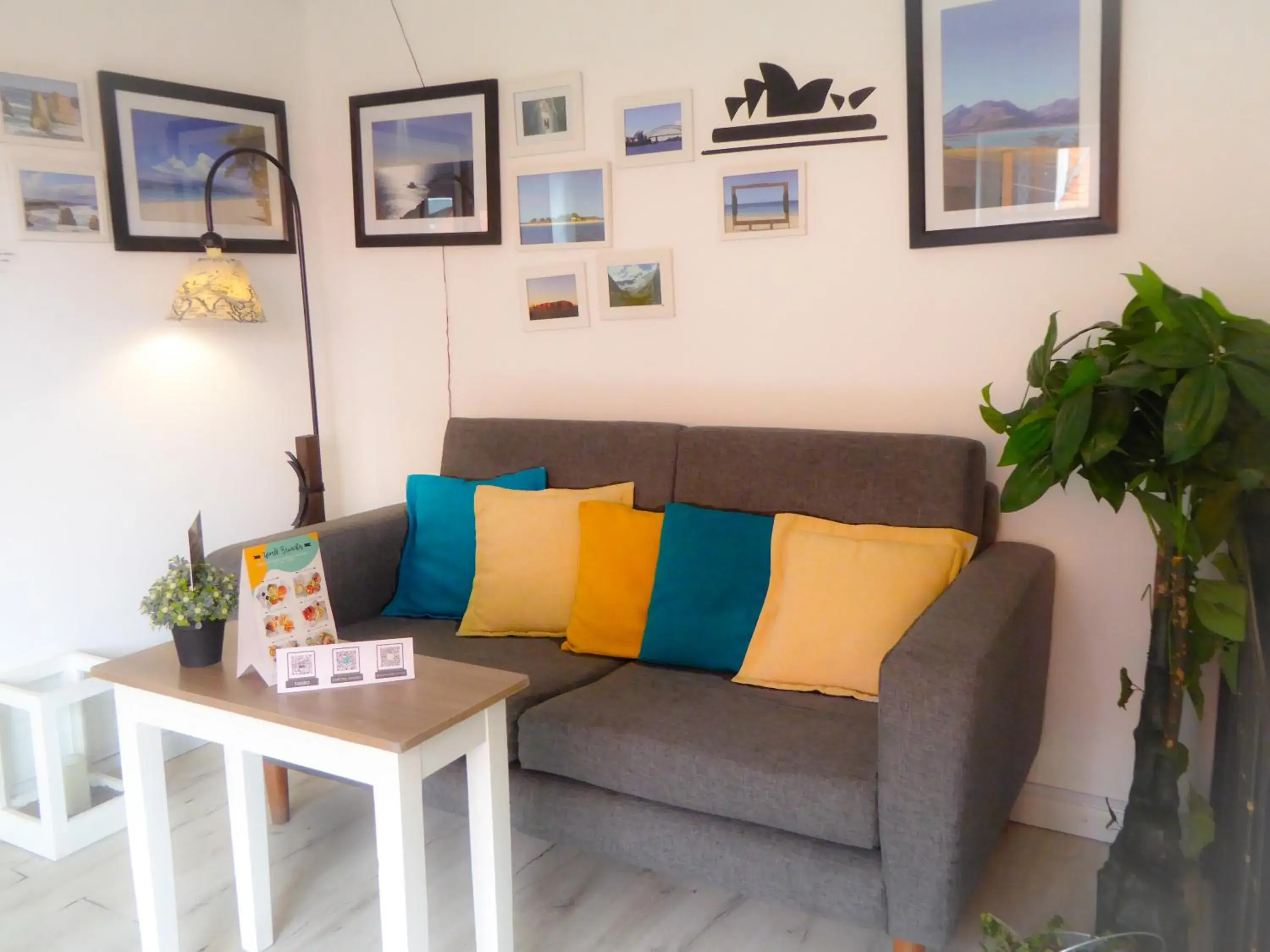 Restaurant/places to eat in Hotel Sagarnaga Restaurant/places to eat in Hotel Sagarnaga