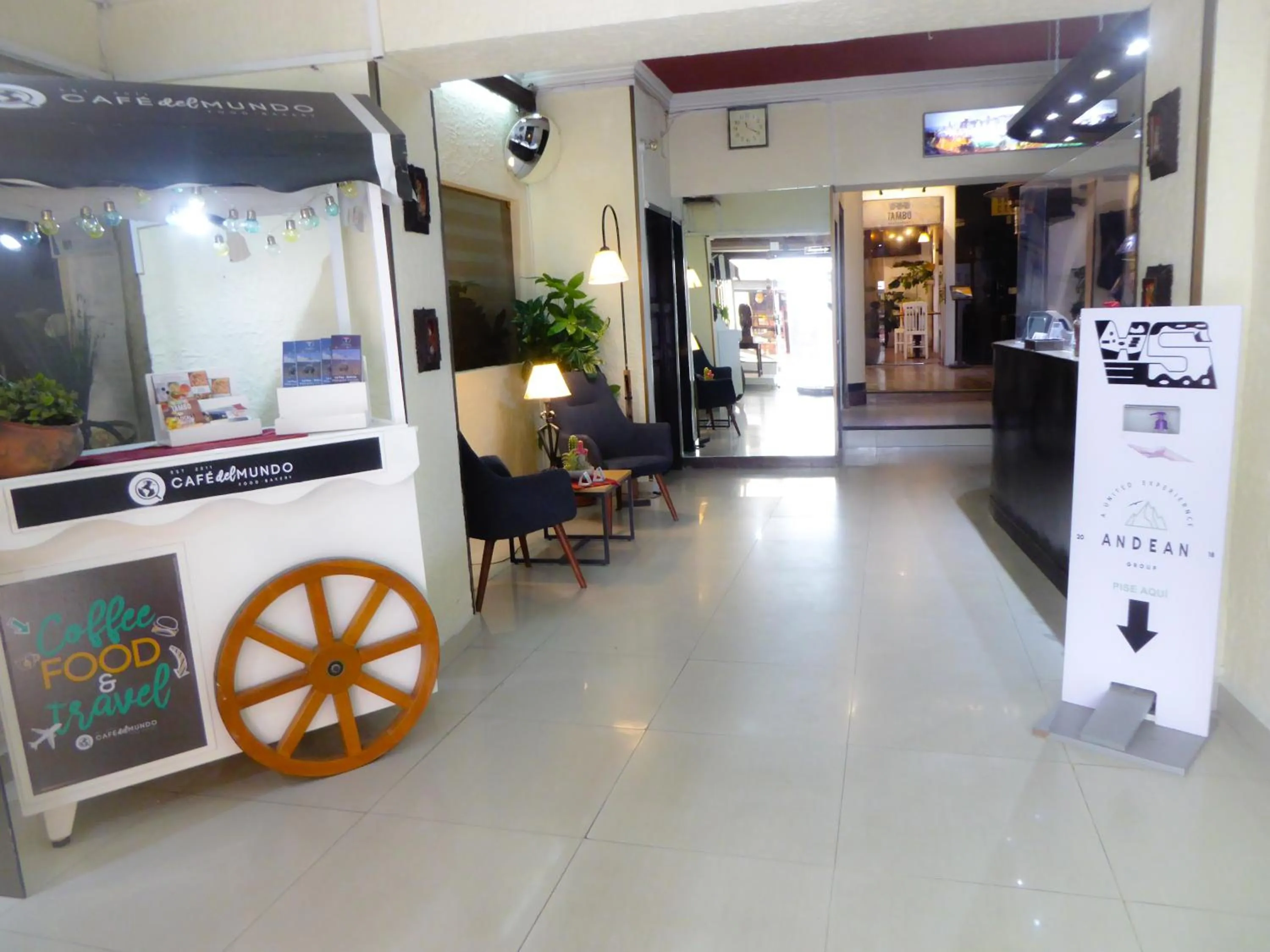 Lobby or reception in Hotel Sagarnaga