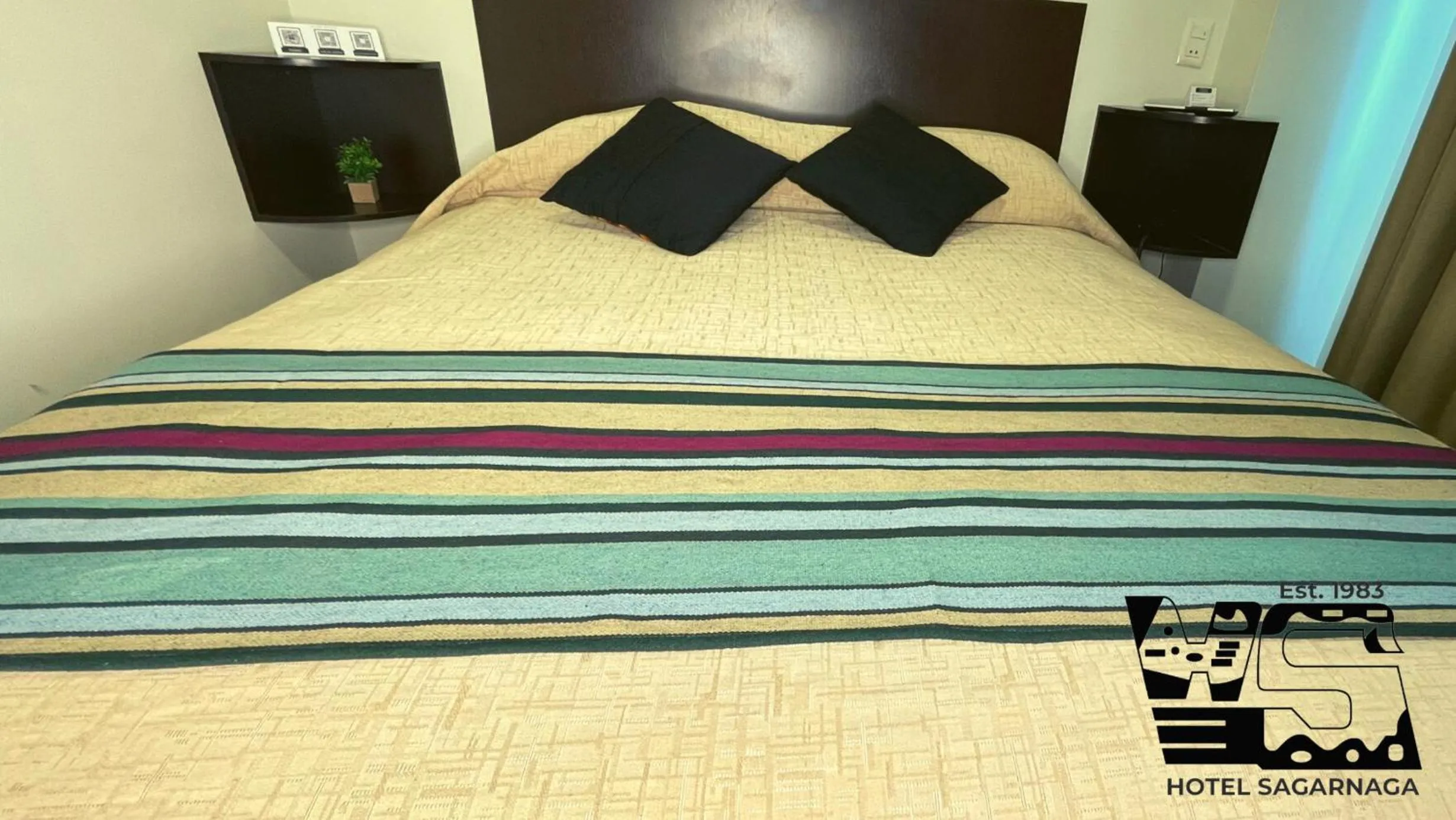 Bed in Hotel Sagarnaga