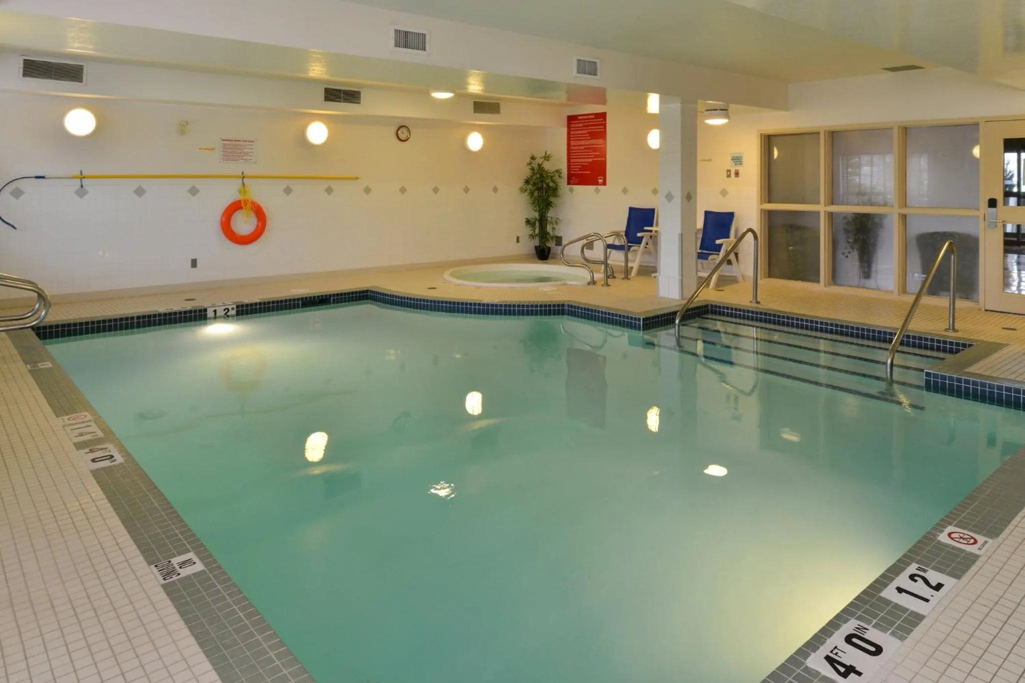 Swimming pool in Holiday Inn Express Edmonton North by IHG