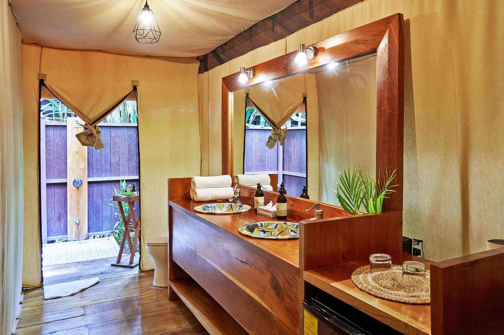 Hotel Tropico Latino