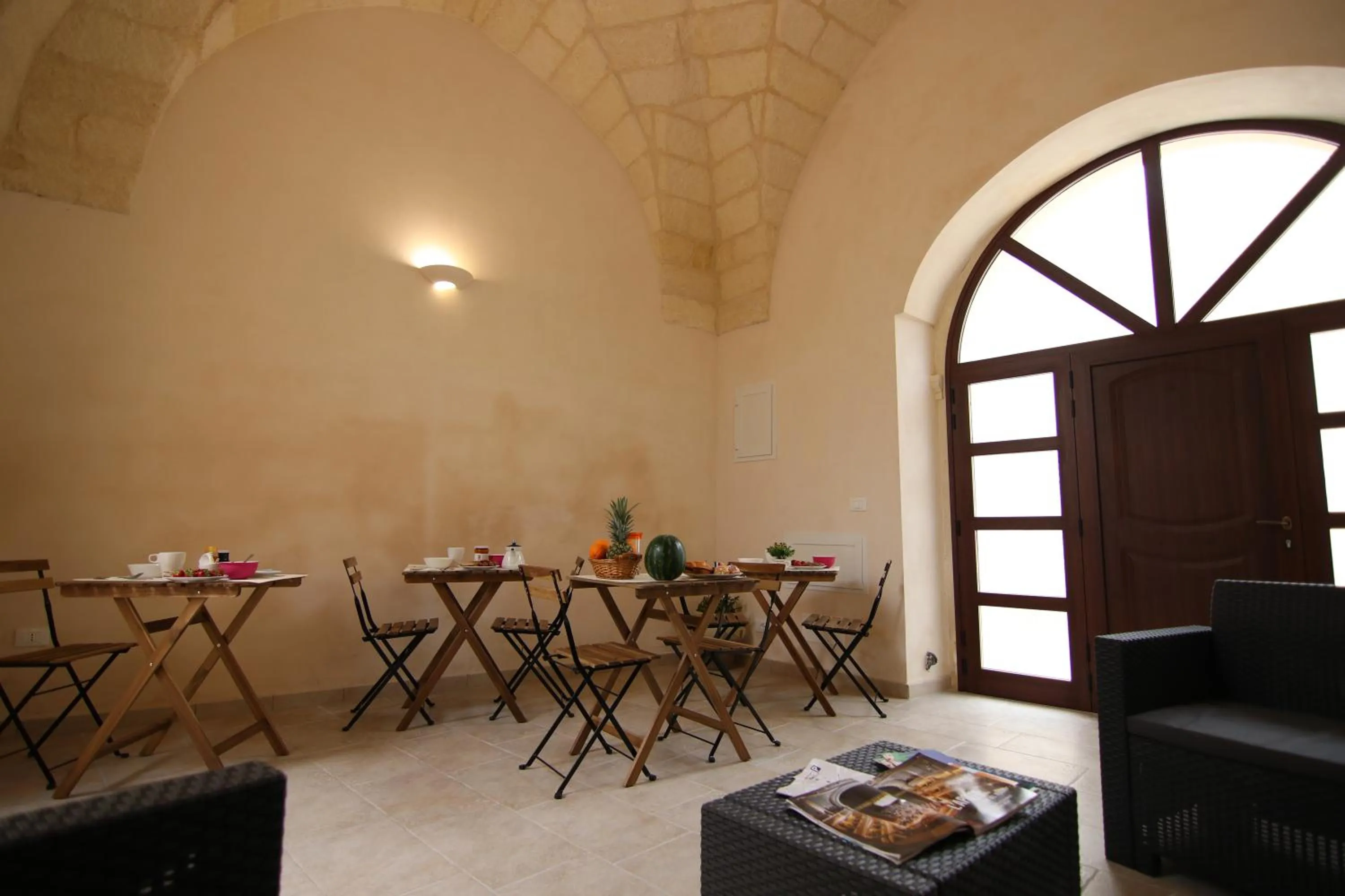 Dining area in Corte Manzoni