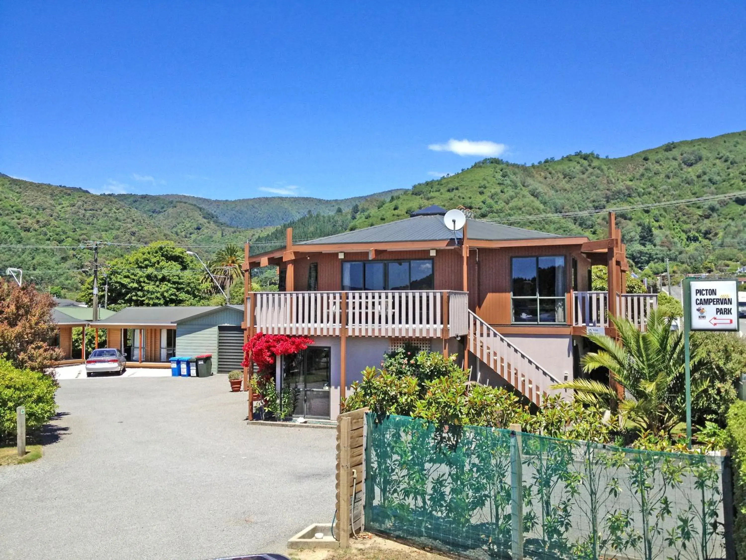 Facade/entrance in Picton Campervan Park Facade/entrance in Picton Campervan Park