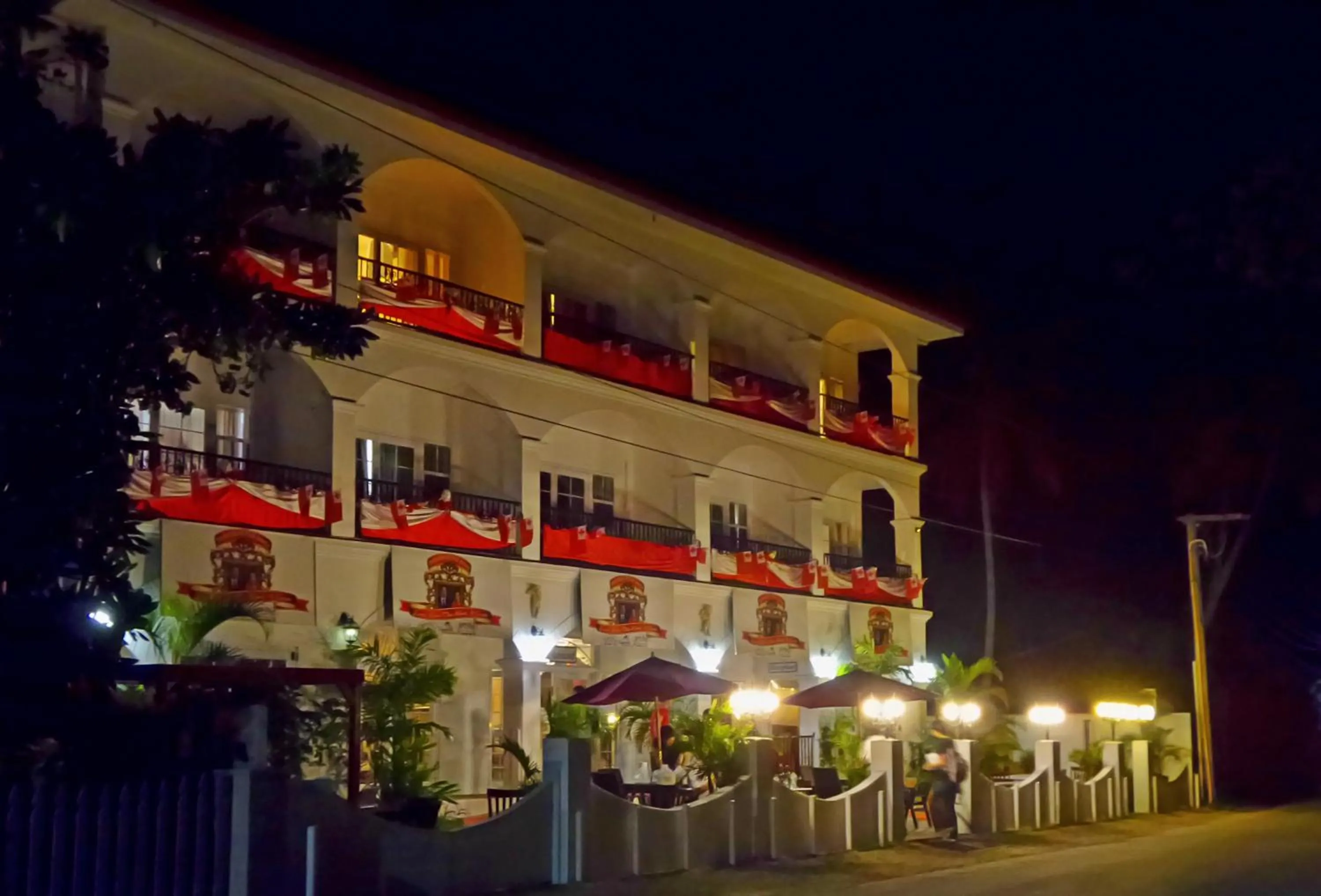 Facade/entrance in Little Italy Hotel