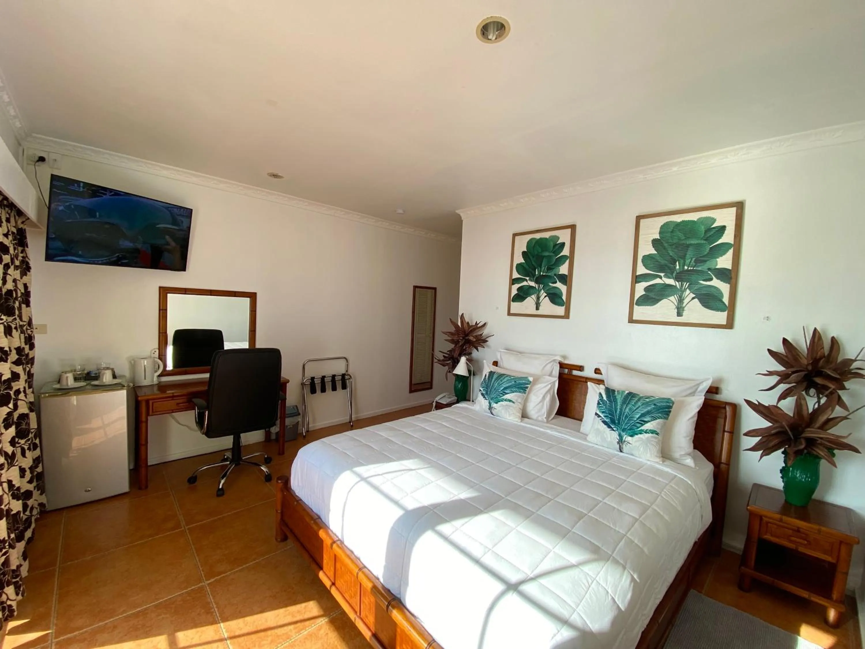 Bed in Little Italy Hotel