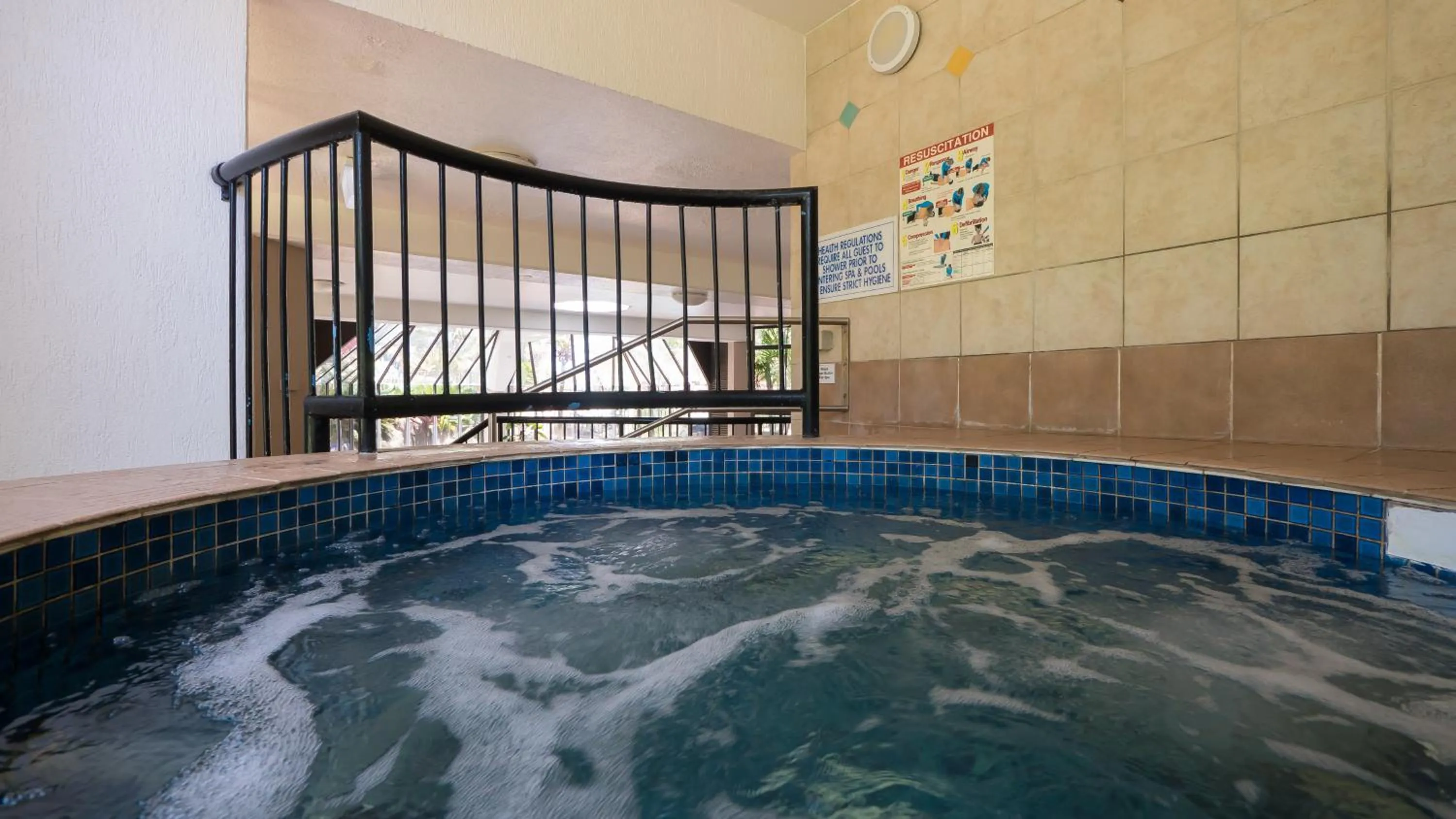 Hot Tub in Alexander Holiday Apartments