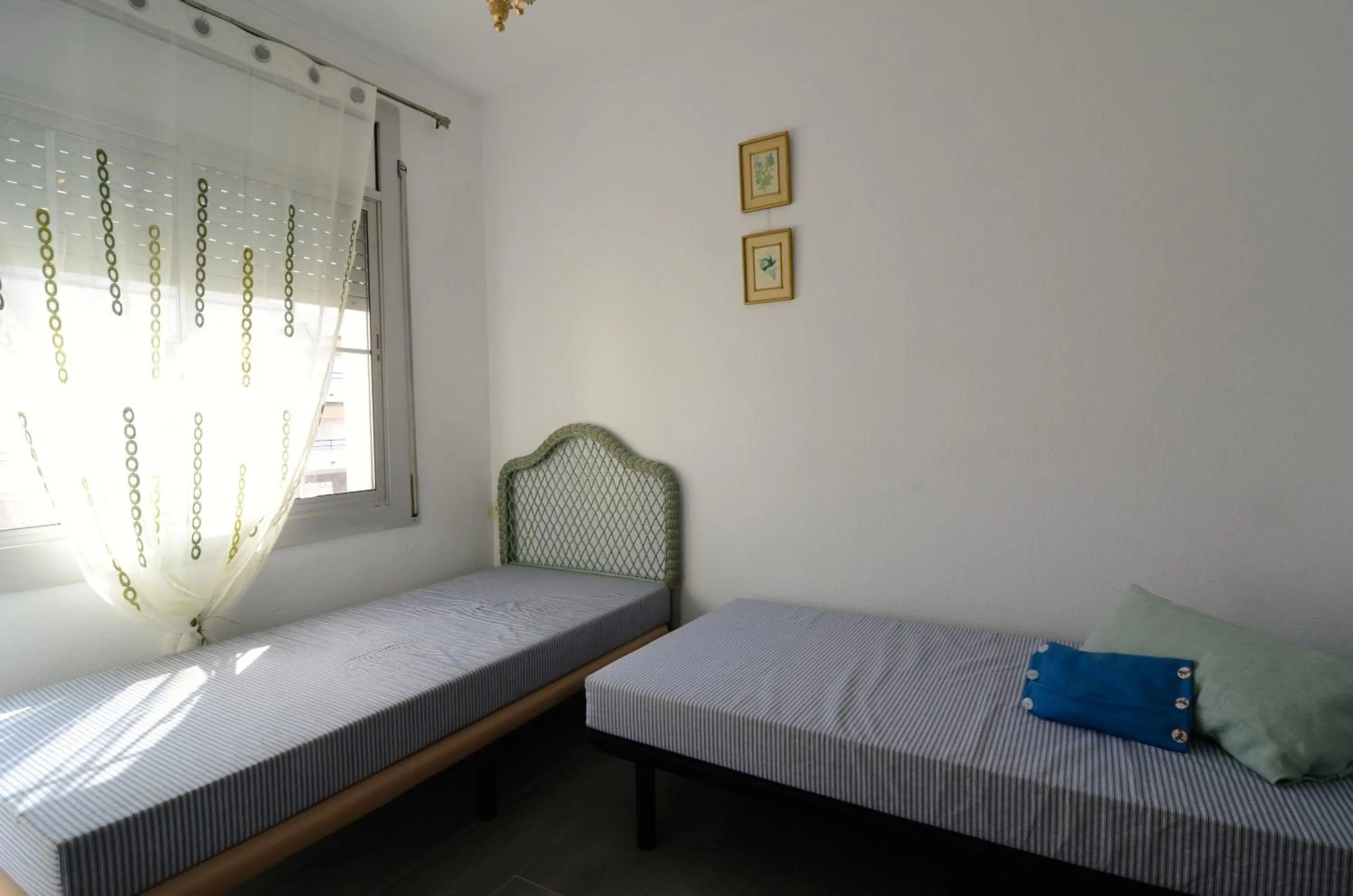 Bedroom, Bed in Les Escoles