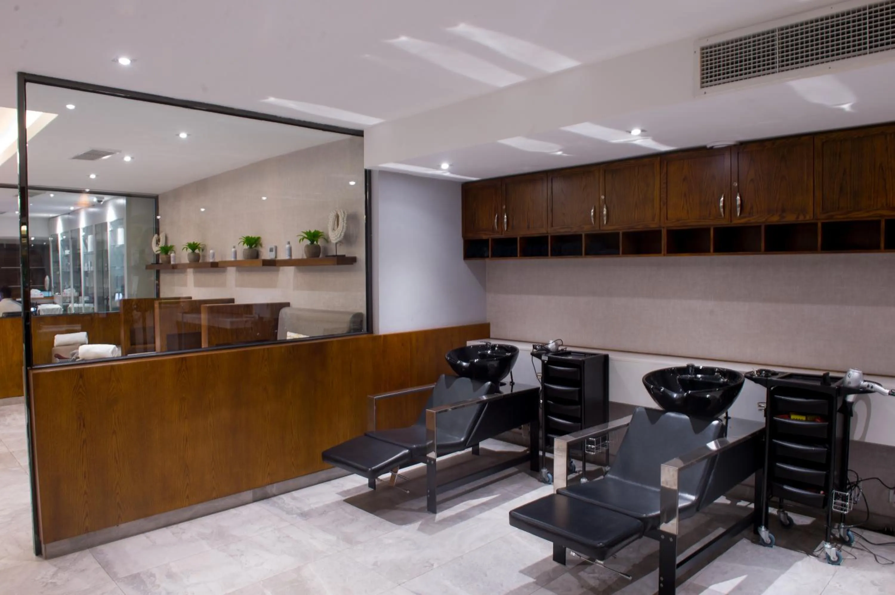 On-site shops in The Francis Hotel