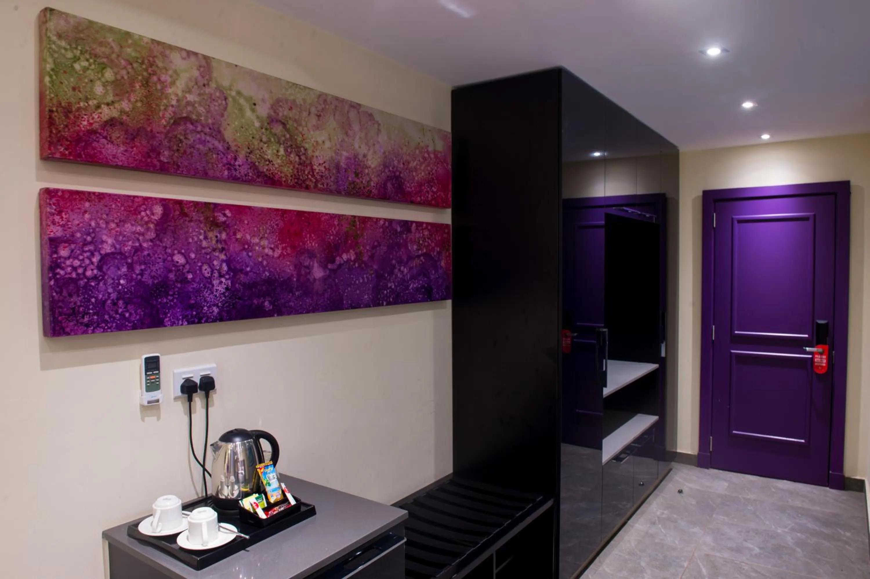 Bedroom in The Francis Hotel