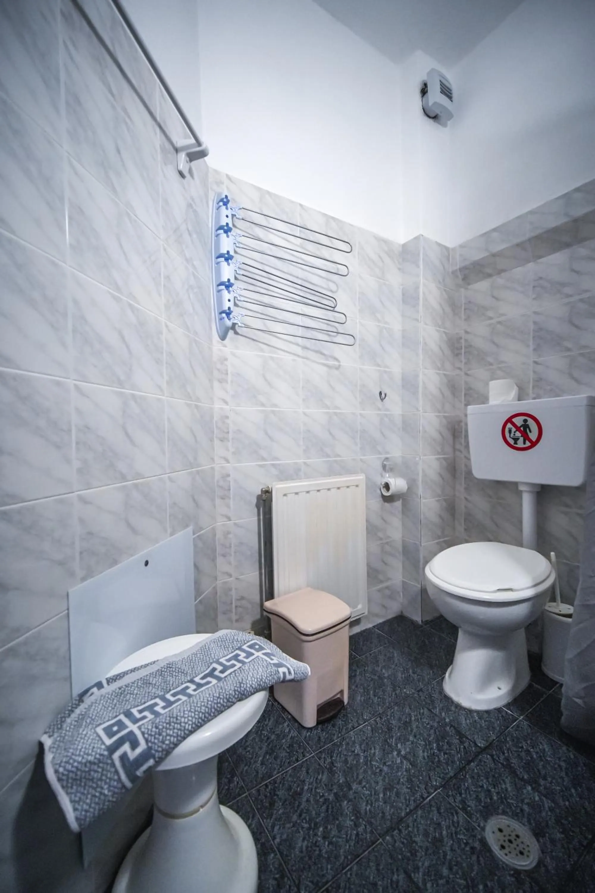 Shower in Hotel Hagiati