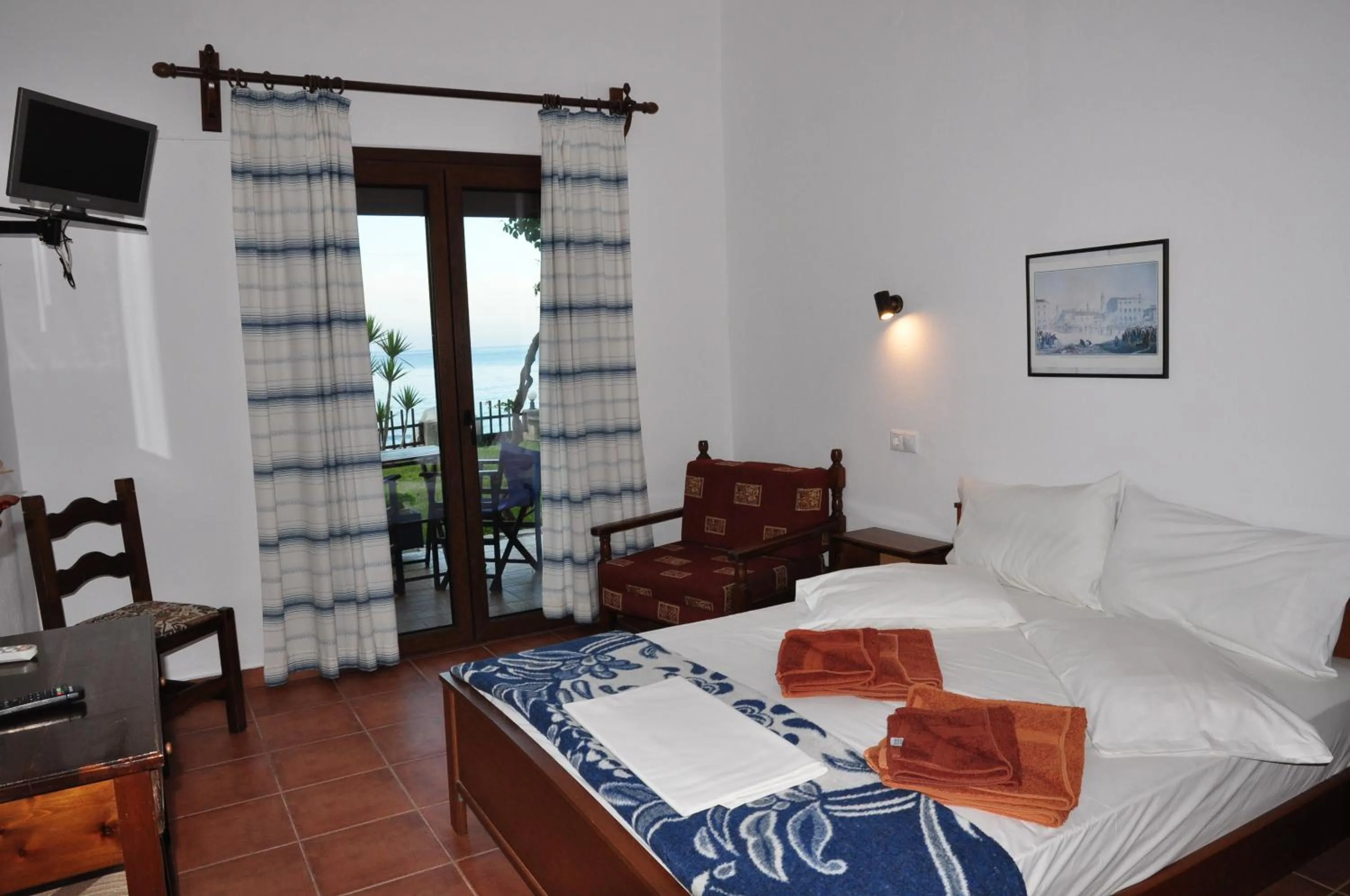 Bed in Hotel Hagiati