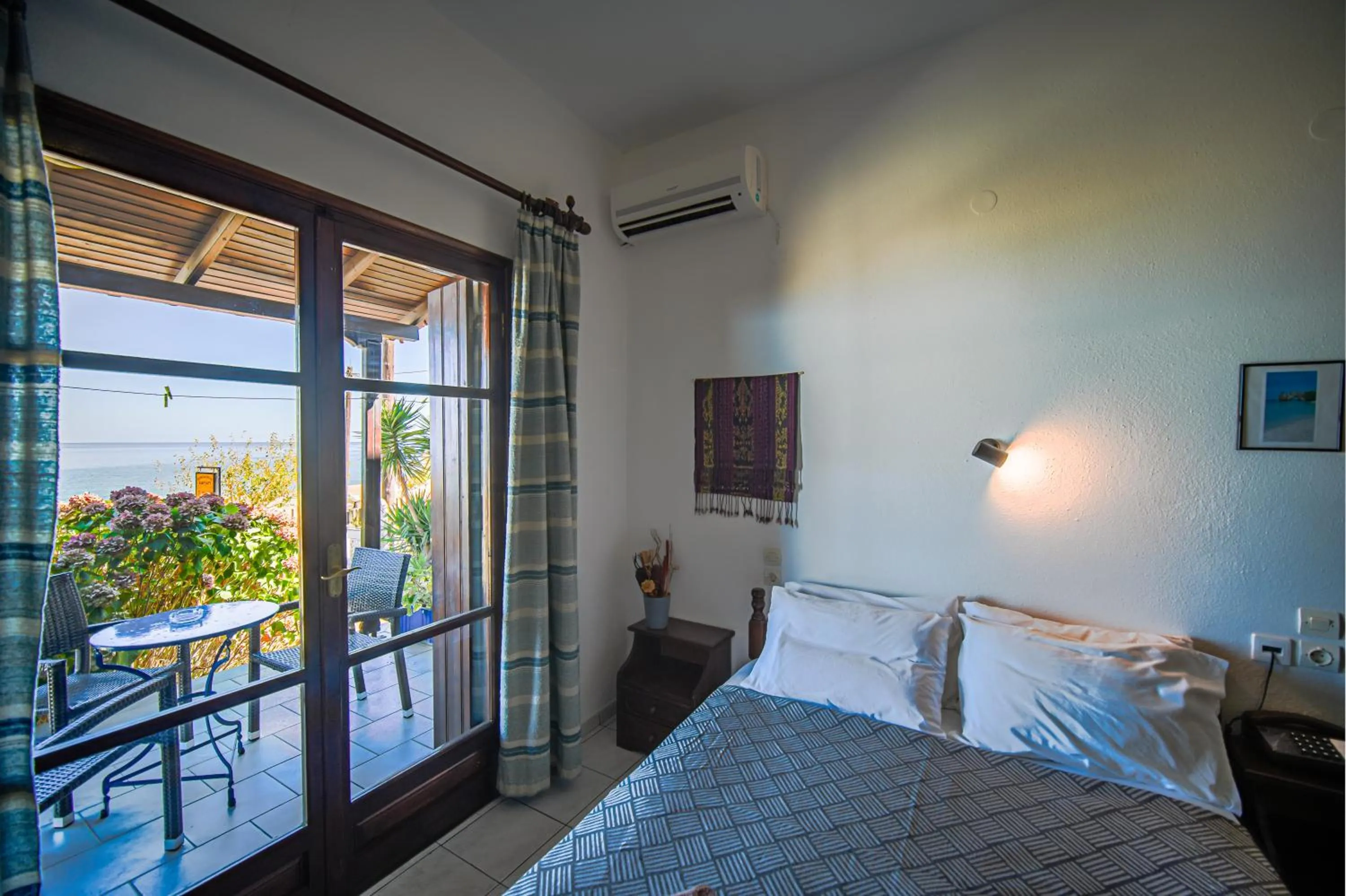 Bed in Hotel Hagiati