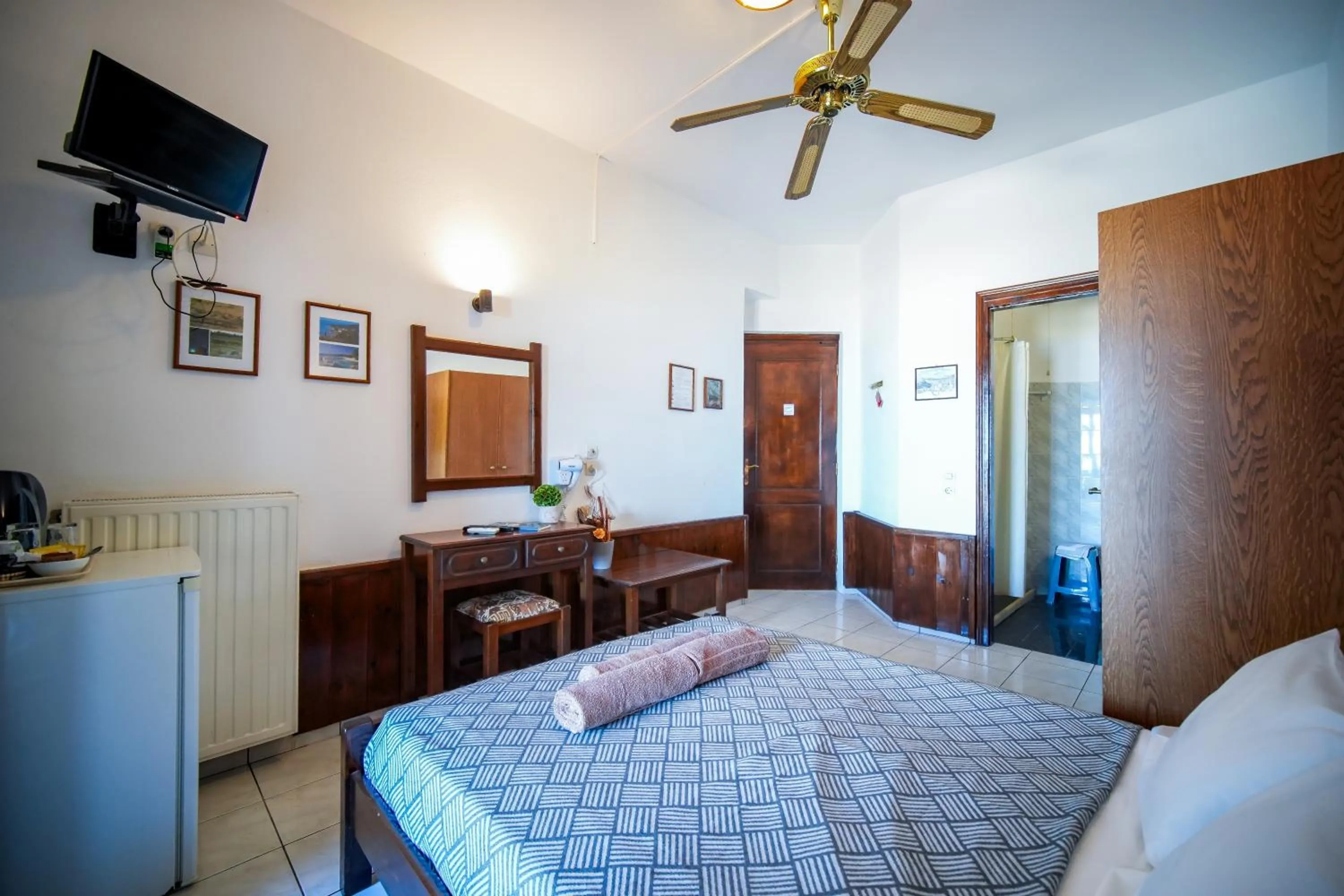 Bed in Hotel Hagiati