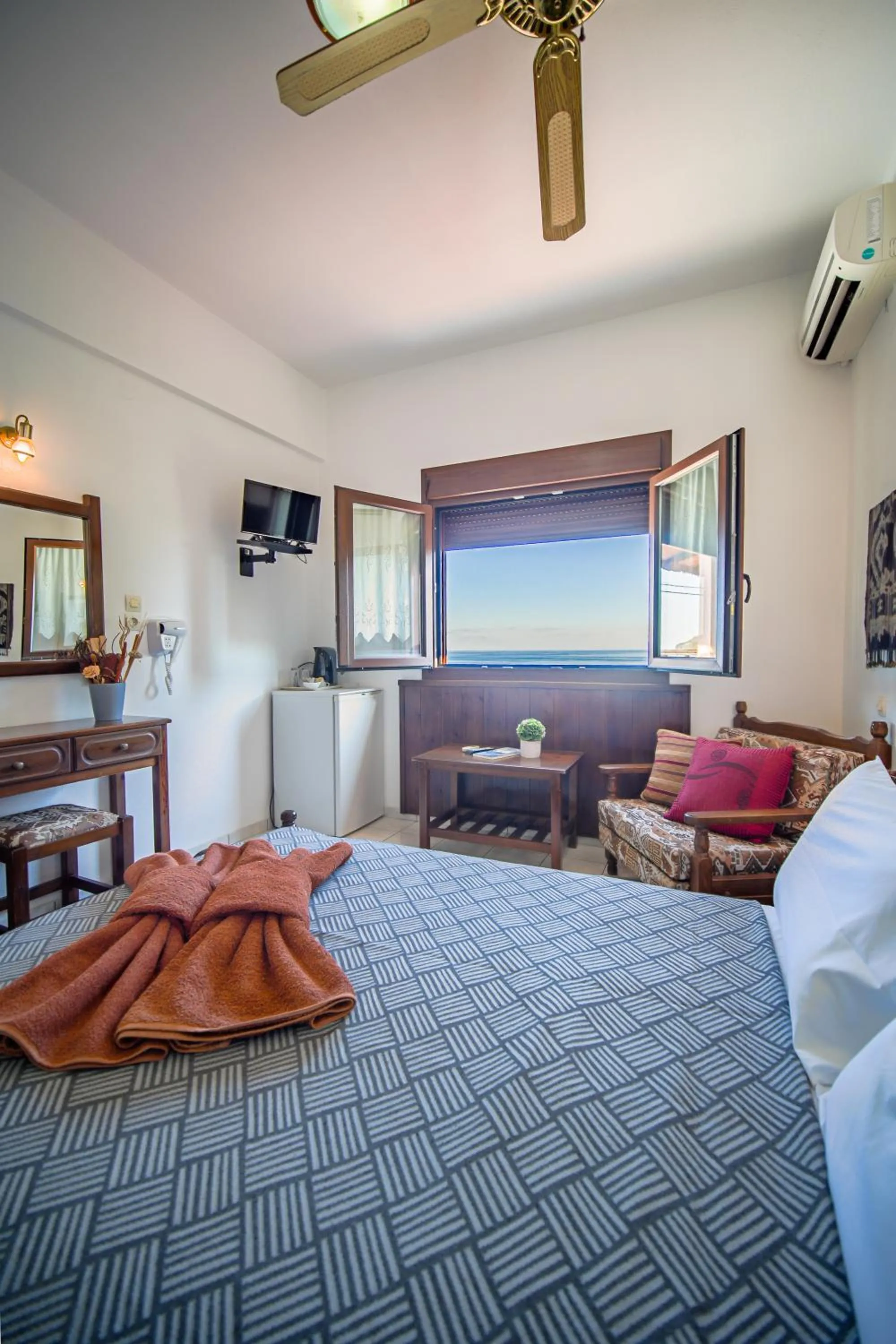 Bed in Hotel Hagiati