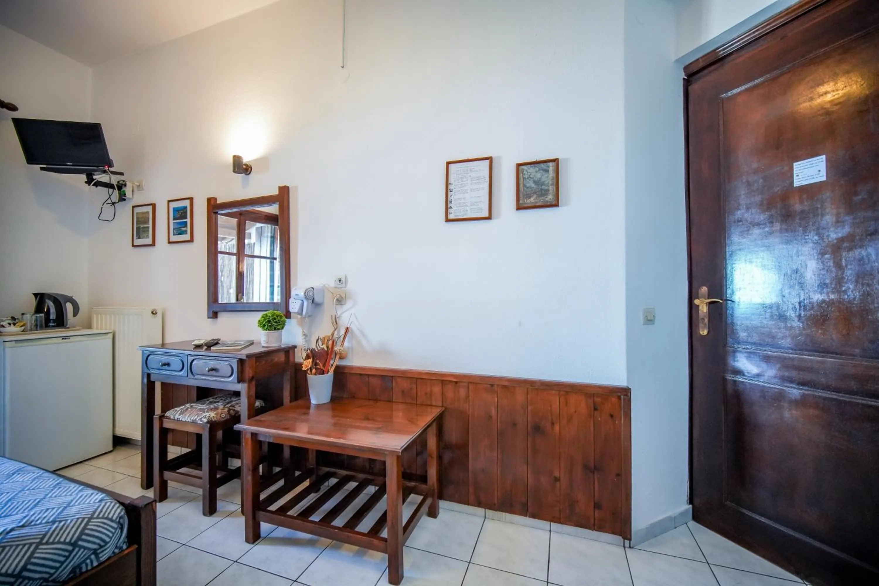 Bed in Hotel Hagiati