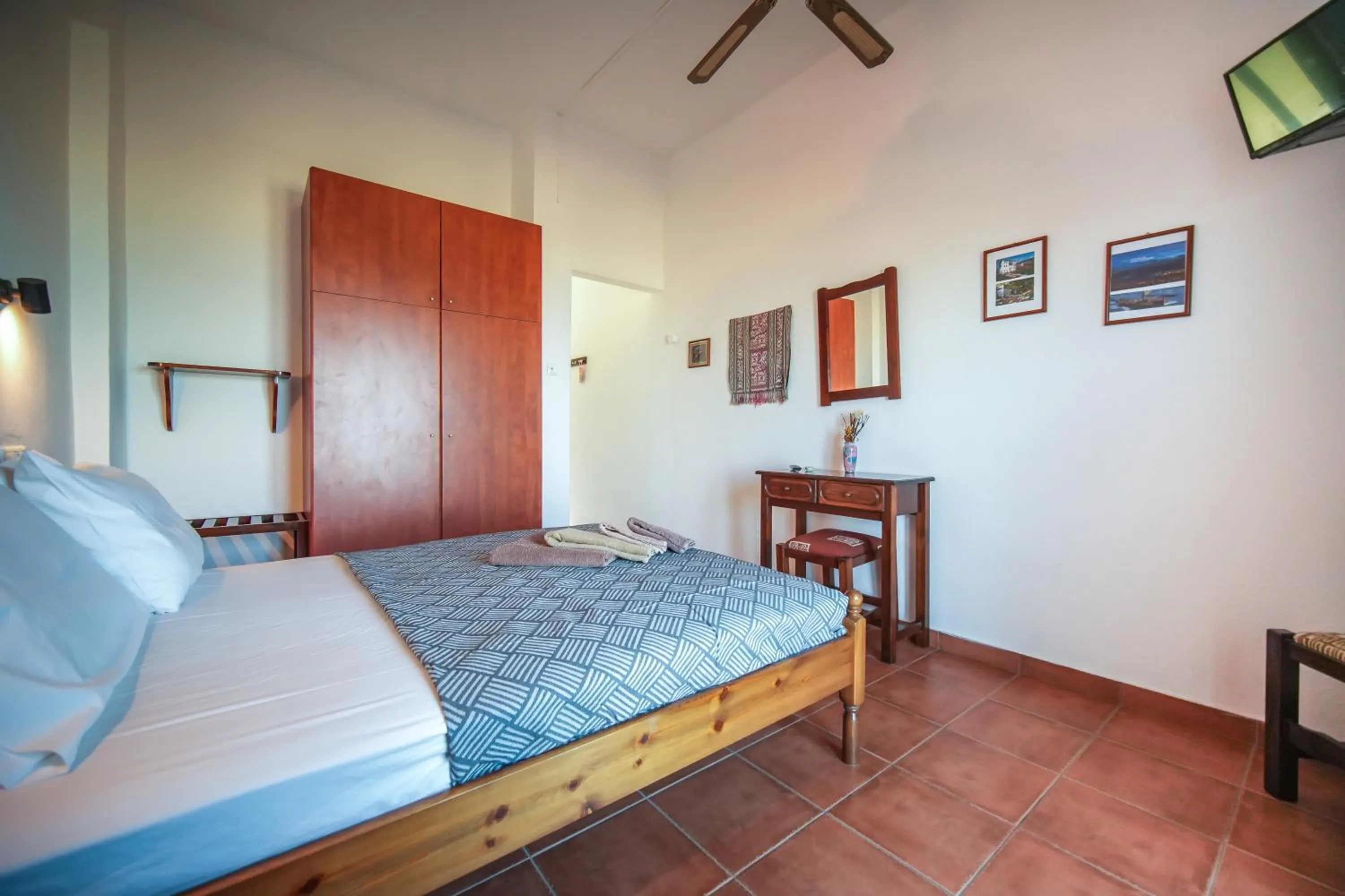 Bed in Hotel Hagiati