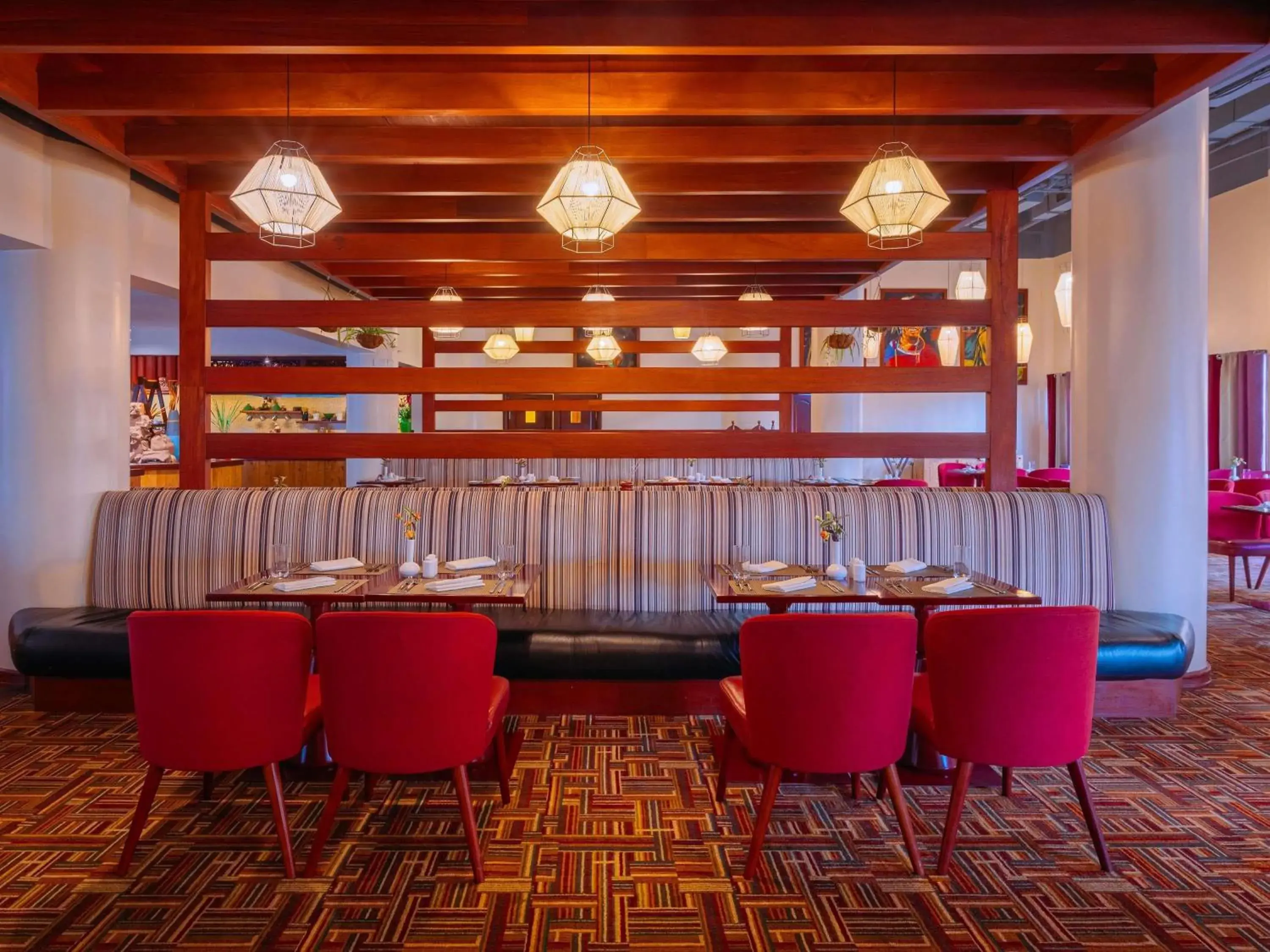 Restaurant/places to eat in Mövenpick Hotel & Residences Nairobi Restaurant/places to eat in Mövenpick Hotel & Residences Nairobi