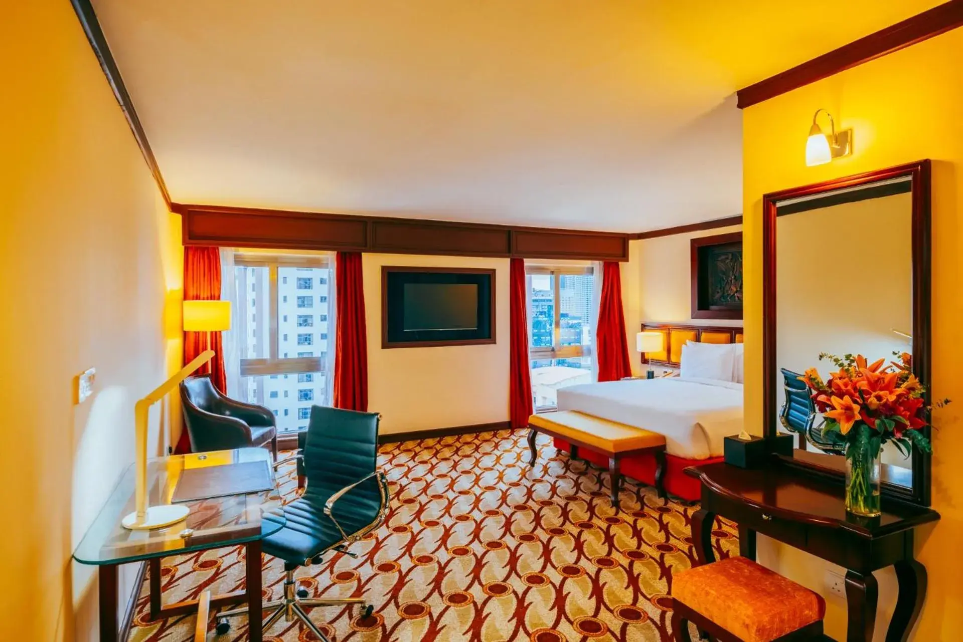 Pool view, Bed in Mövenpick Hotel & Residences Nairobi Pool view, Bed in Mövenpick Hotel & Residences Nairobi