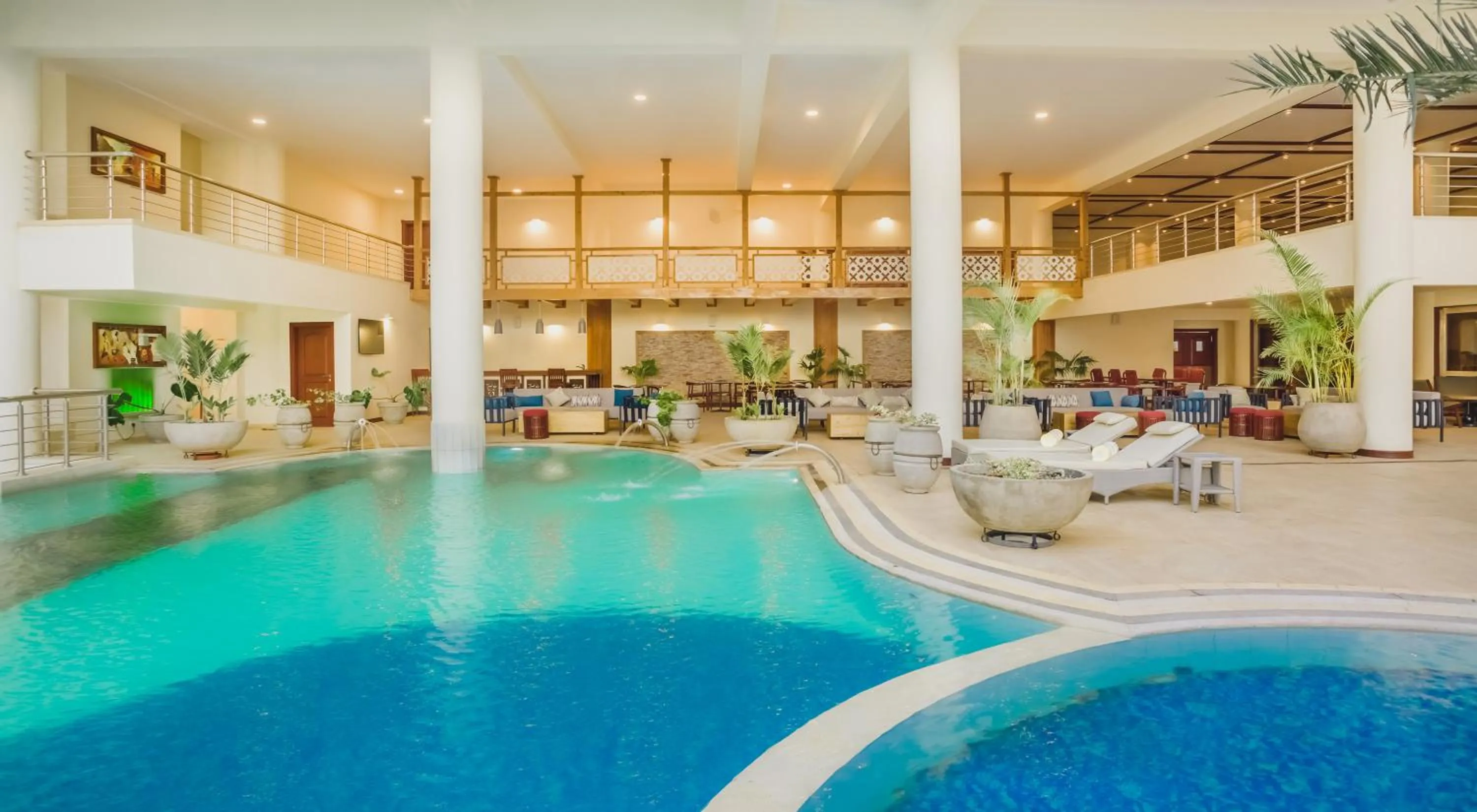 Swimming pool in Mövenpick Hotel & Residences Nairobi