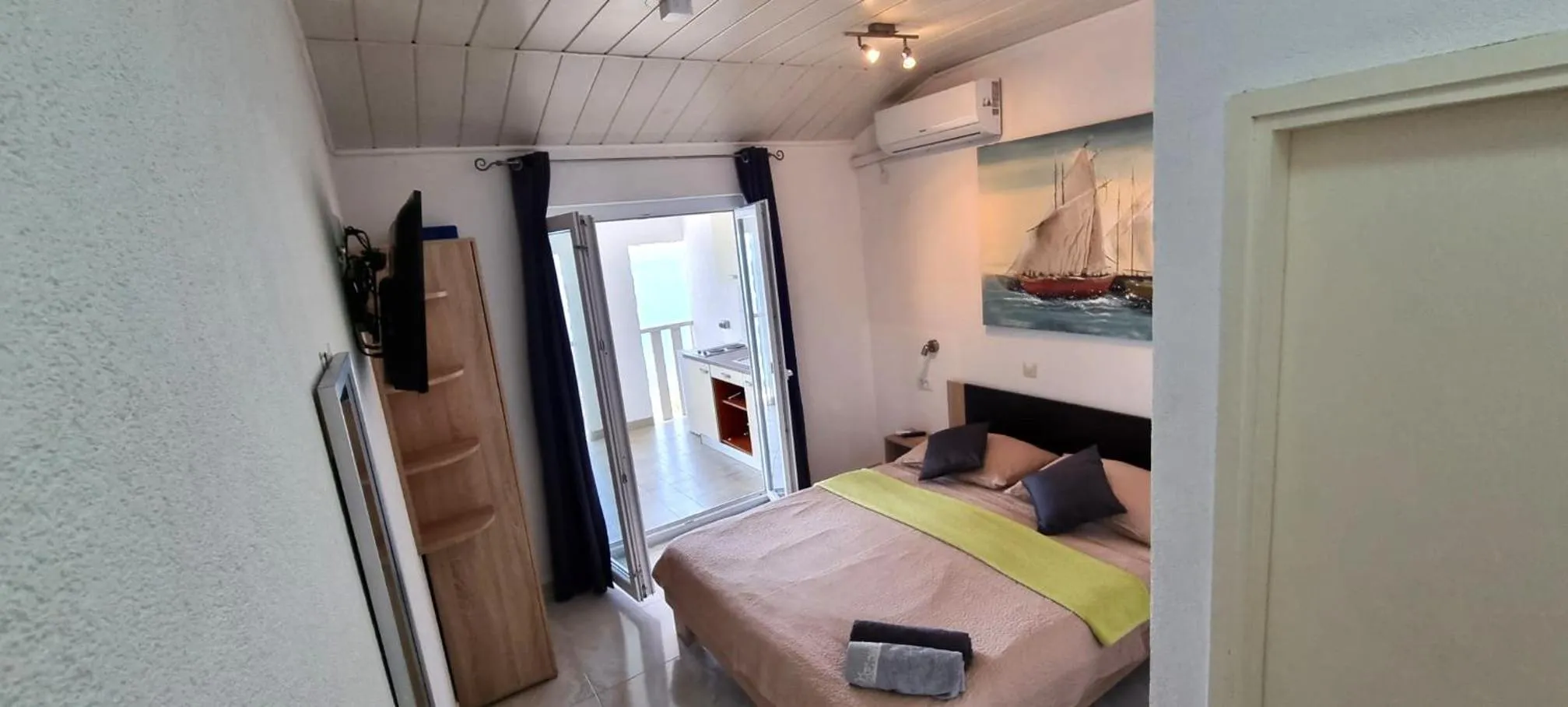 Bedroom, Bed in Villa Ana