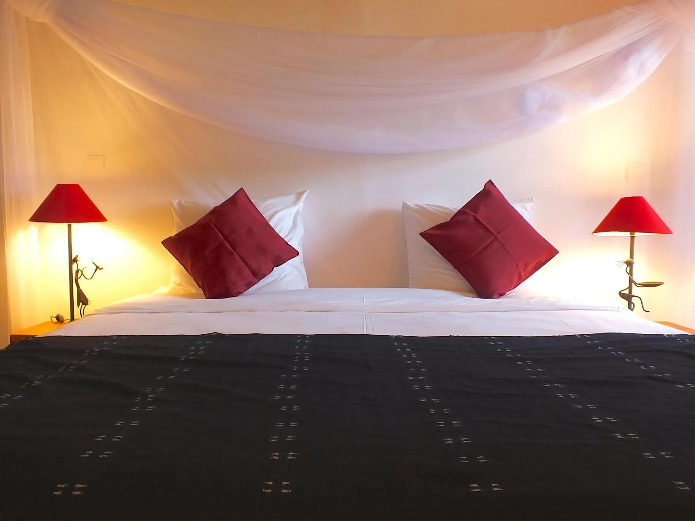 Bedroom in Hôtel Kadiandoumagne