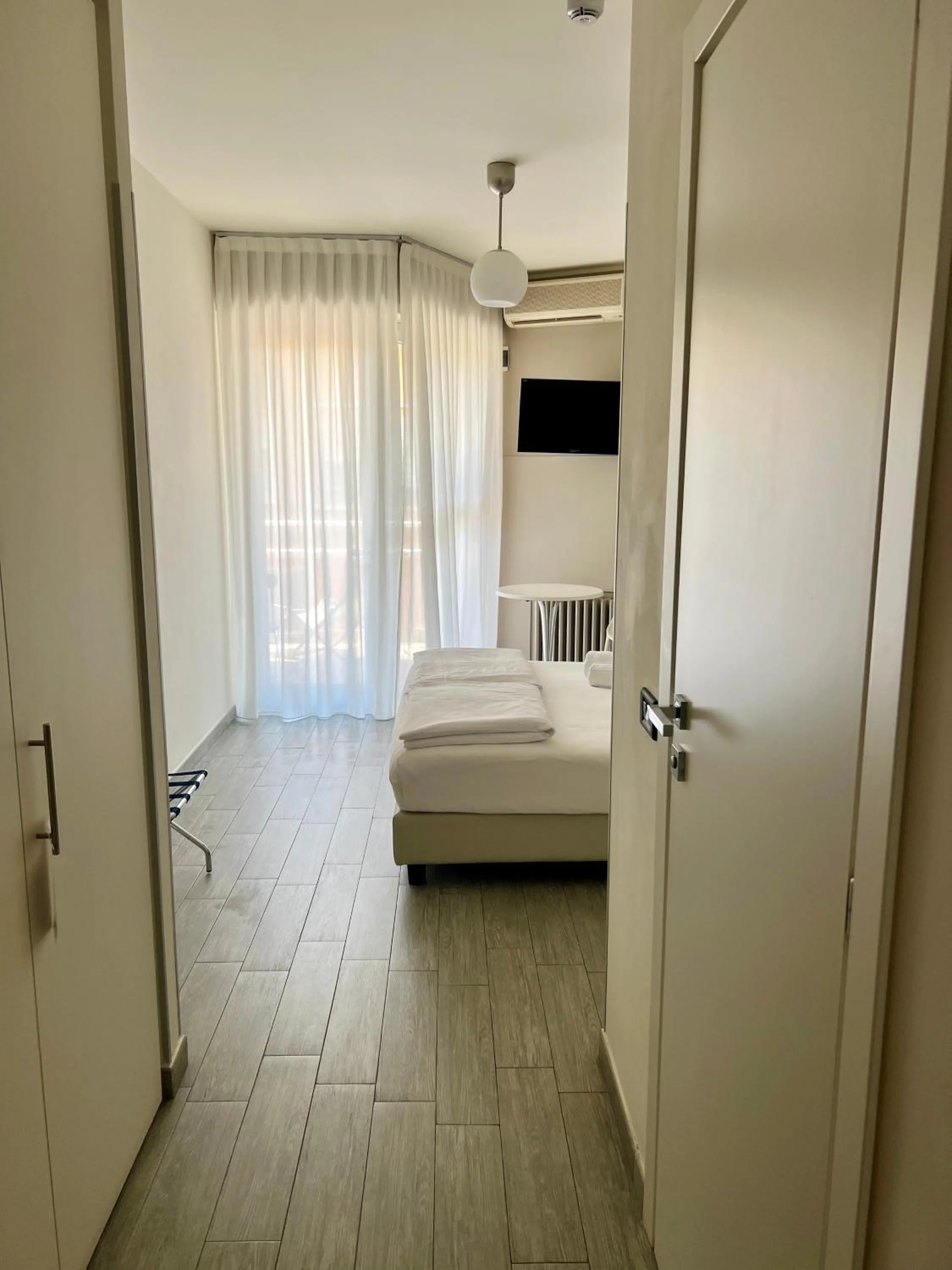 Bed in Hotel Astoria