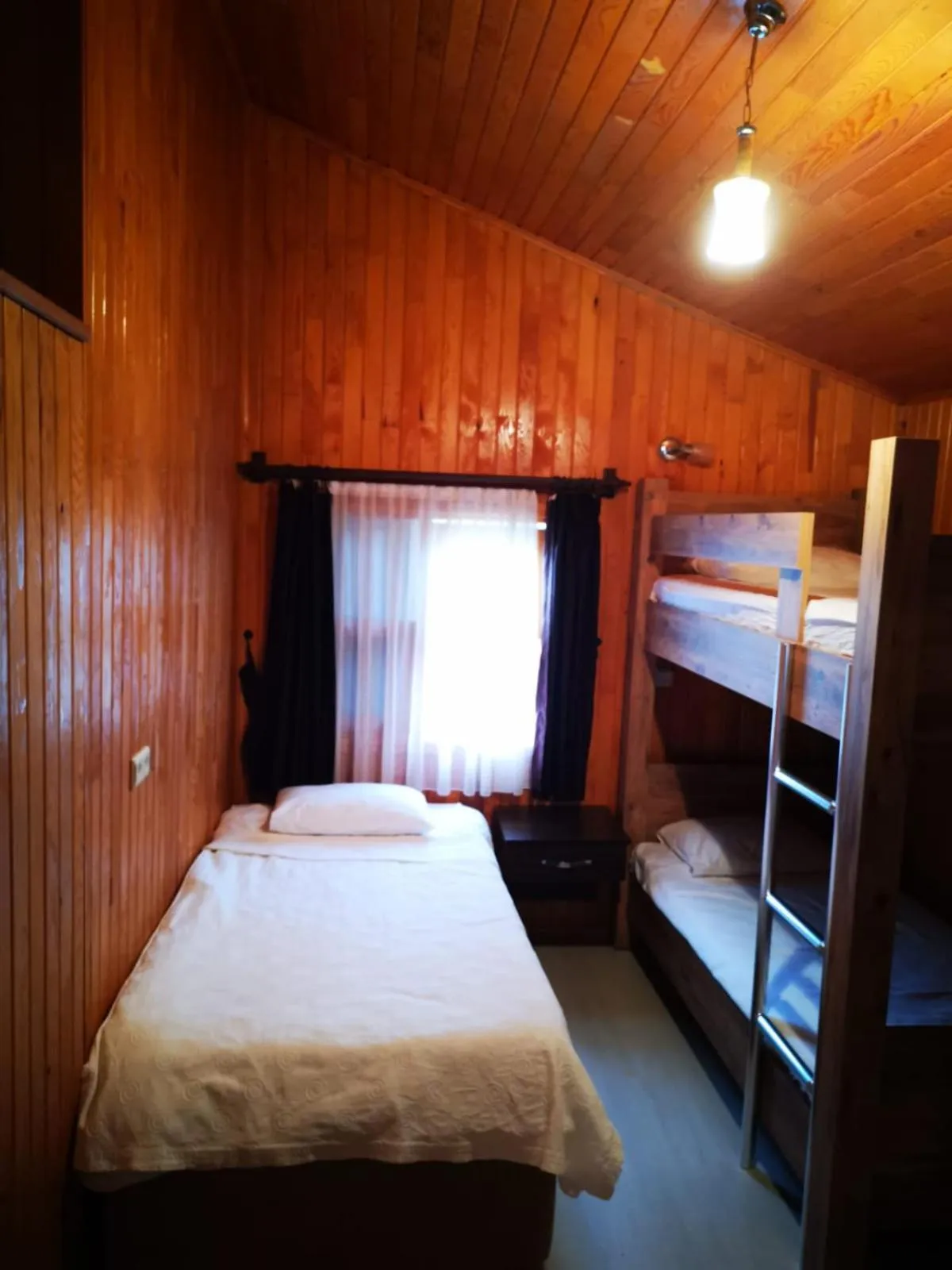 Bed in Cirali Zakkum Bungalow