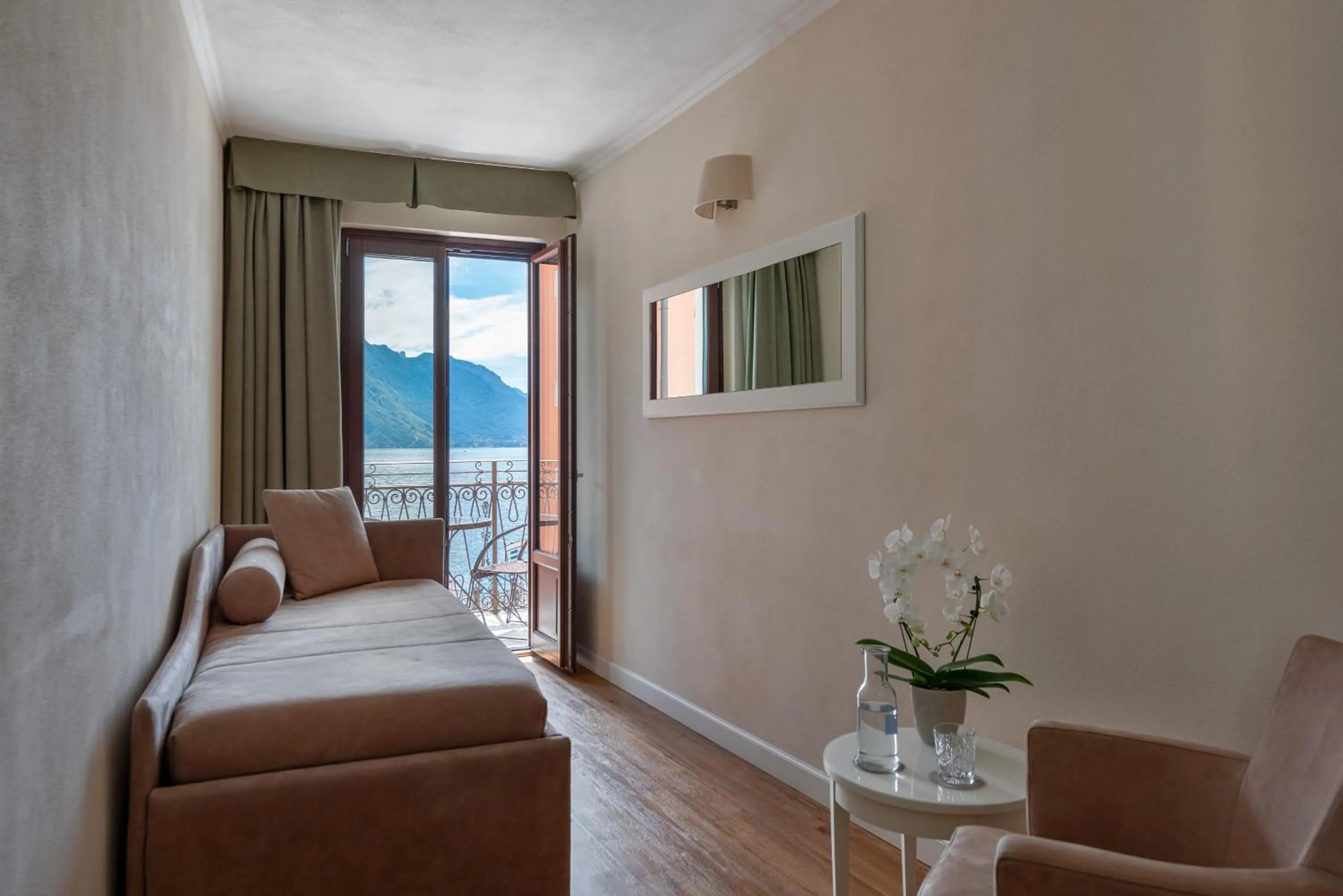 Bed in Hotel Garni Corona